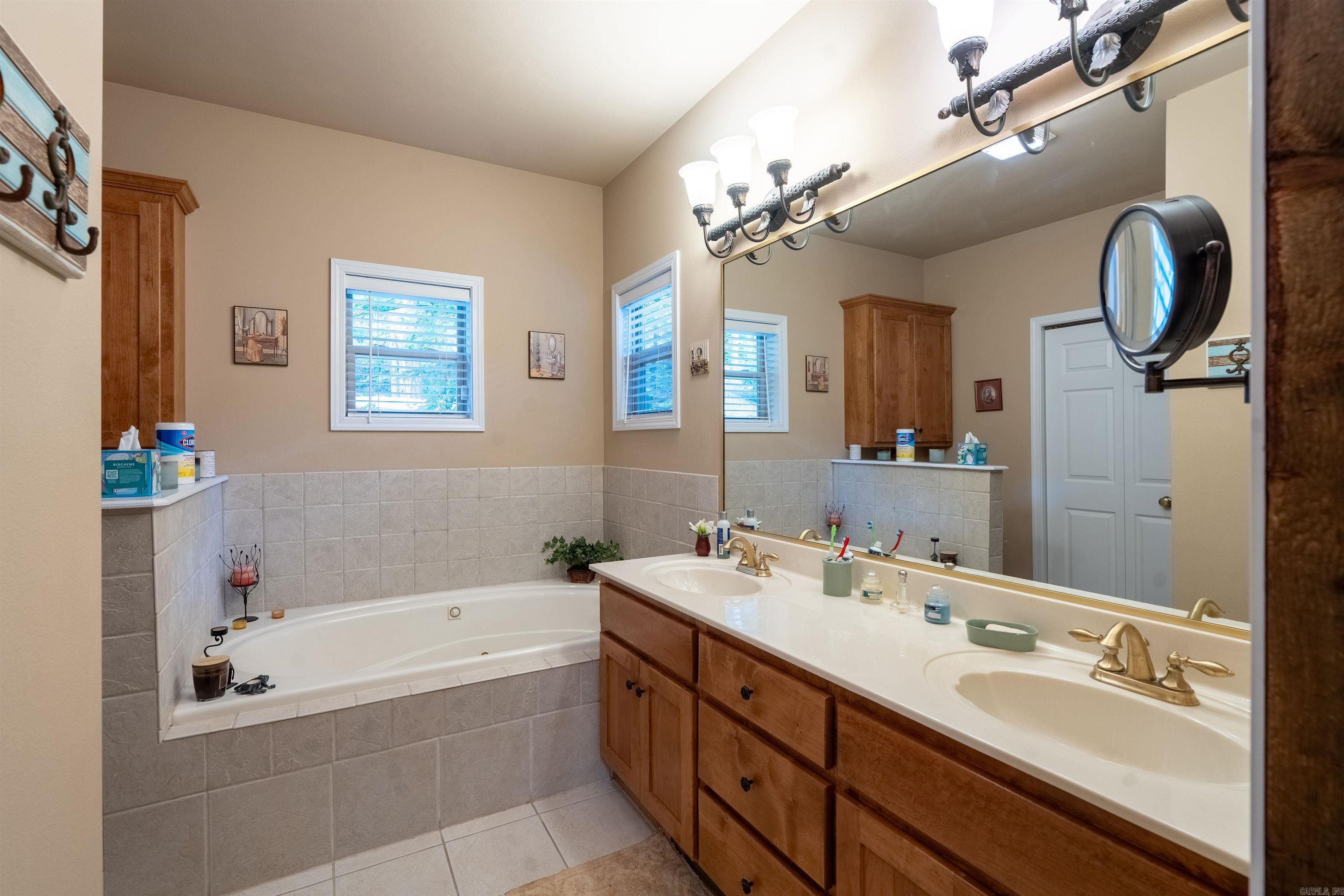 HIDDEN VALLEY ESTATES - Residential