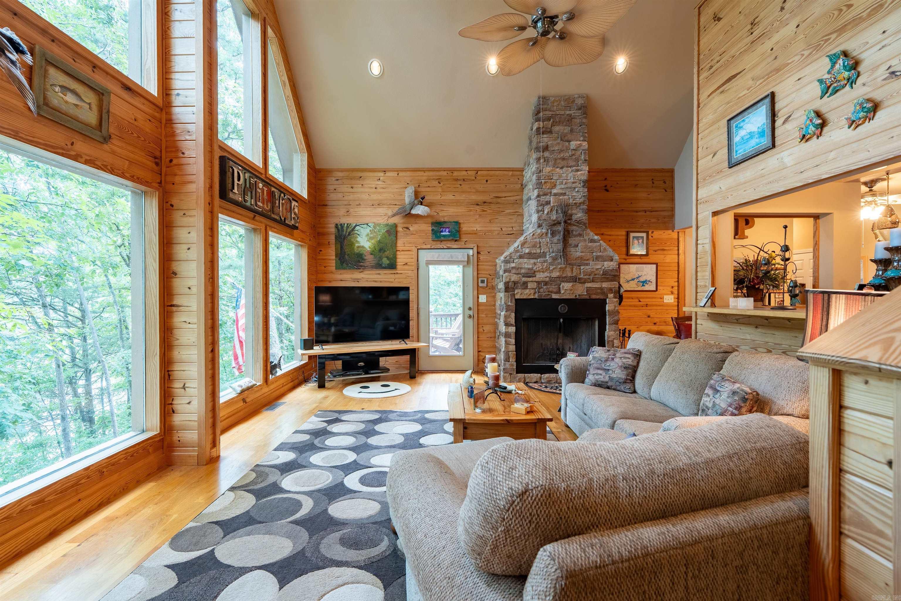 HIDDEN VALLEY ESTATES - Residential
