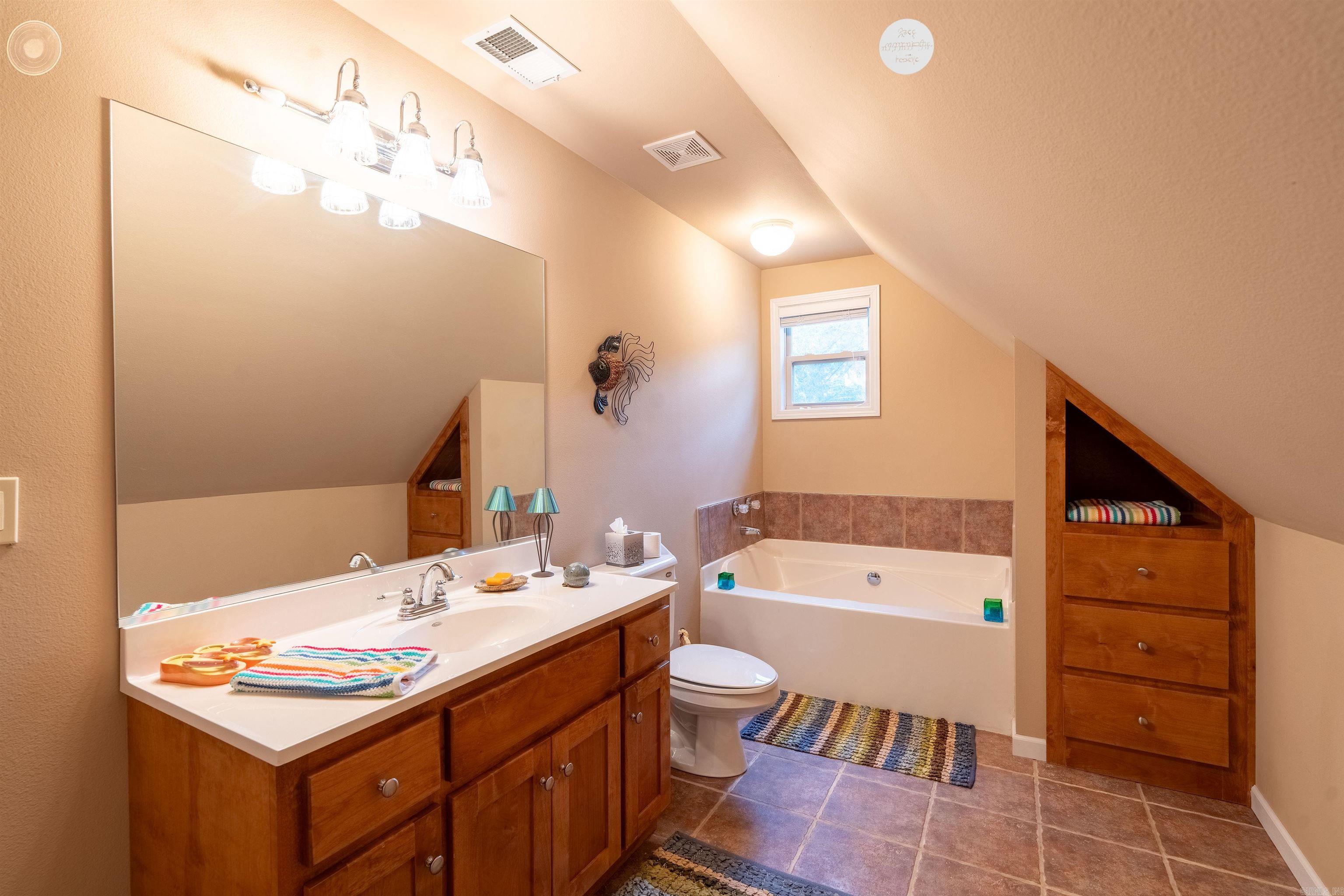 HIDDEN VALLEY ESTATES - Residential