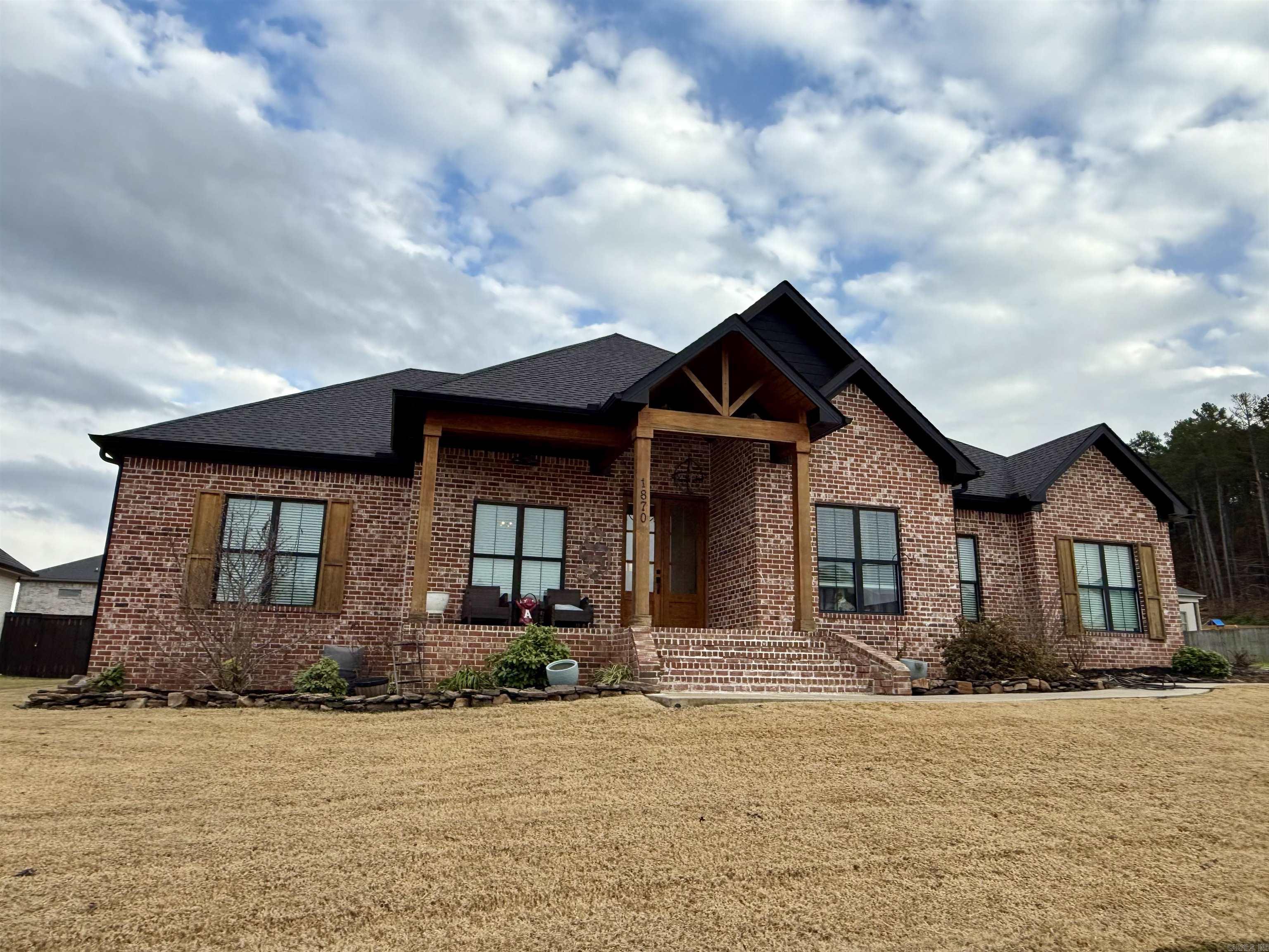 SALEM WOODS - Residential