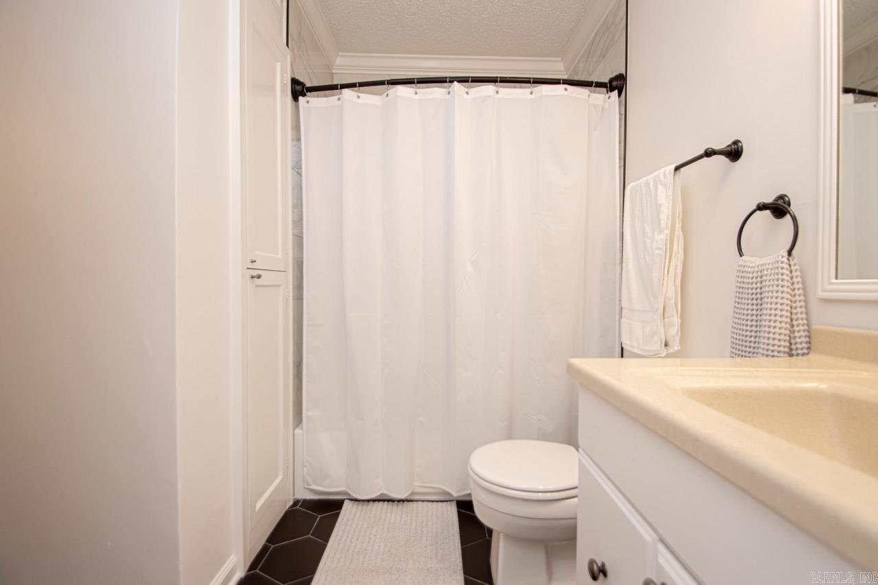 SHANNON HILLS EAST - Residential
