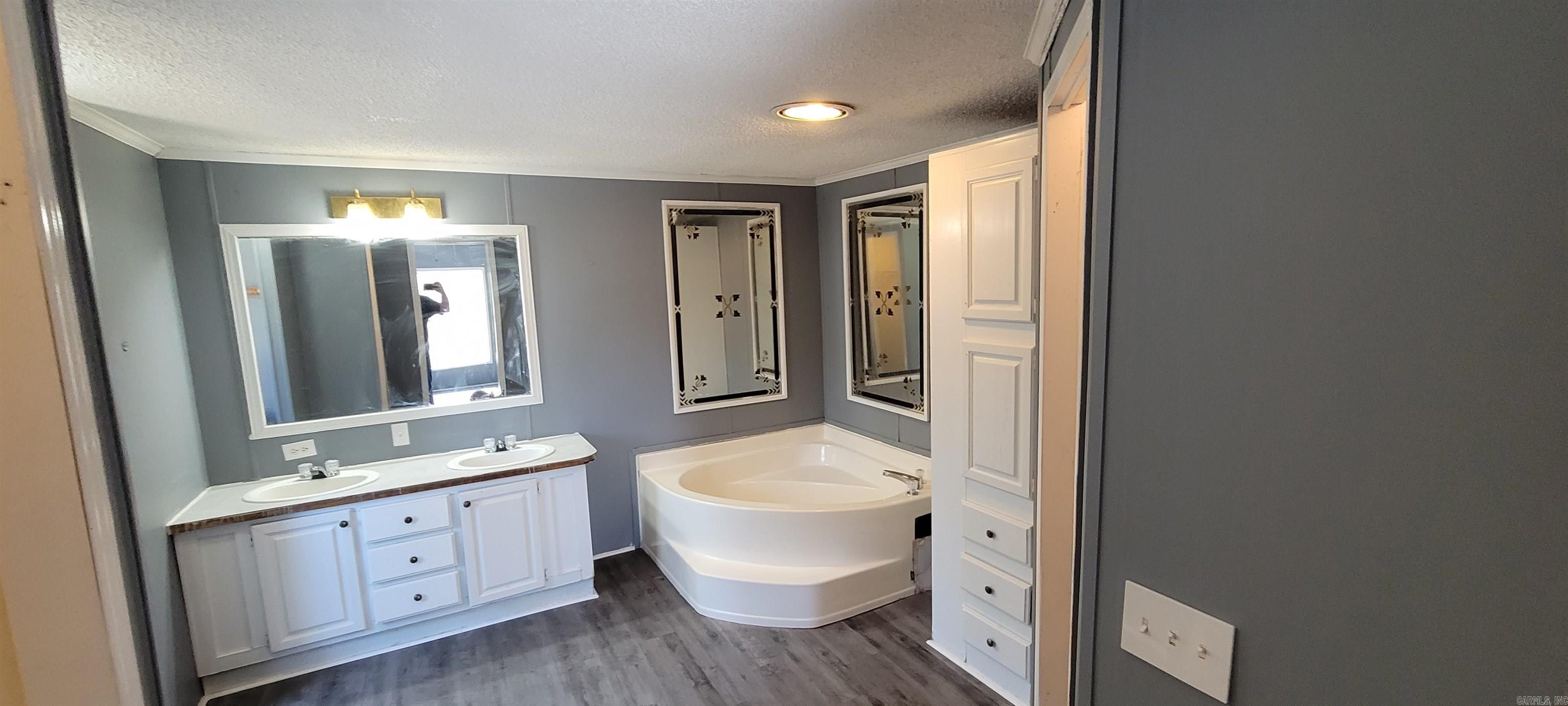 Bayou Meto Place - Residential Lease