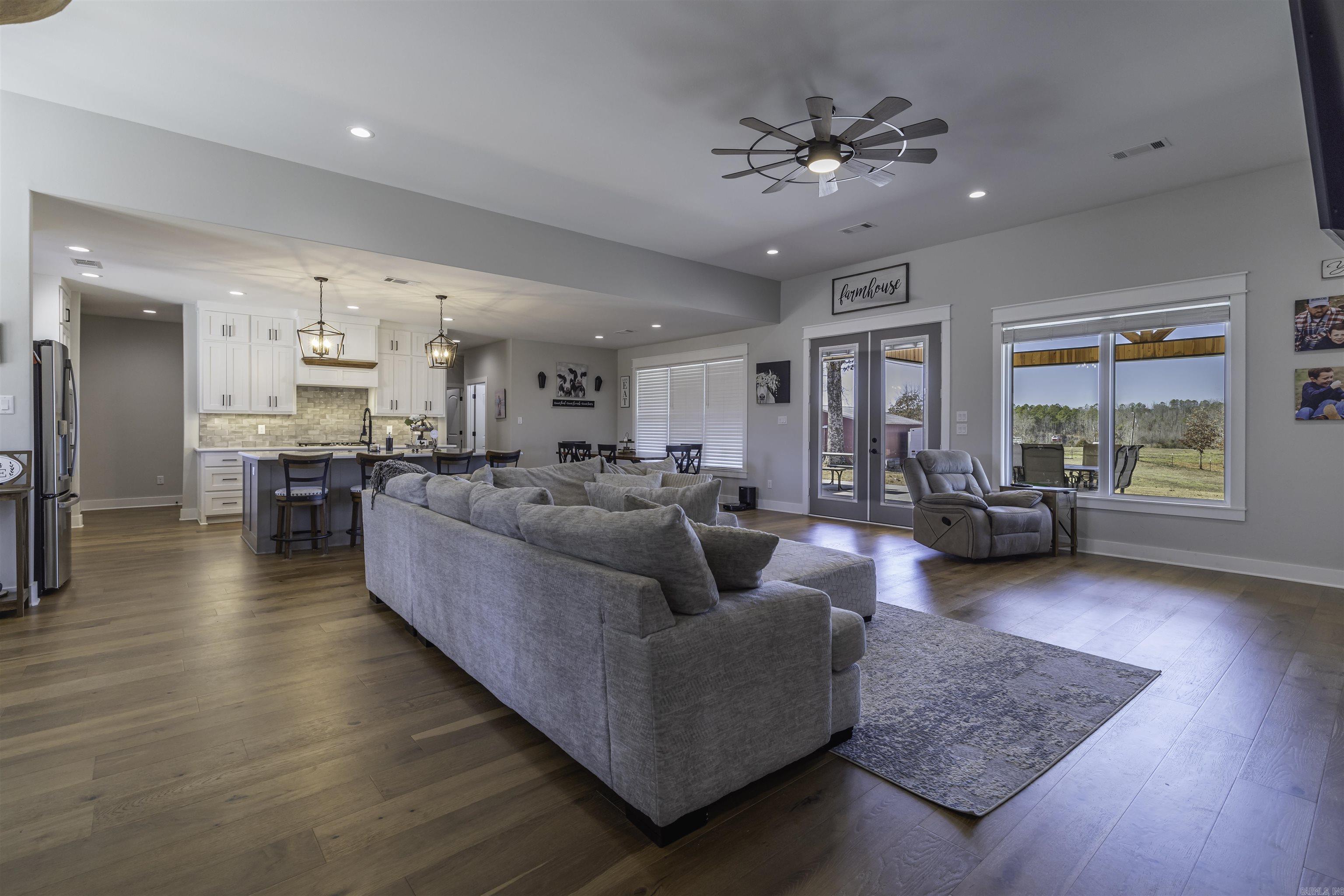 Metes & Bounds - Residential