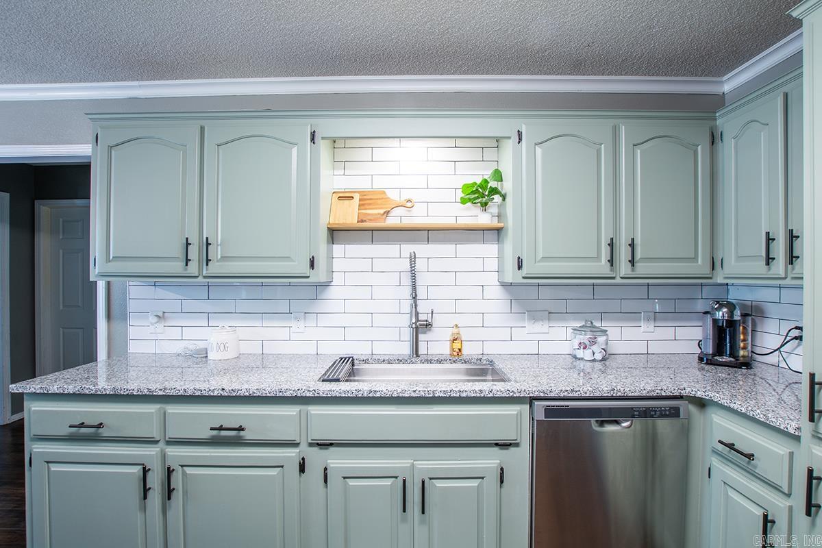 FORREST HILLS - Residential