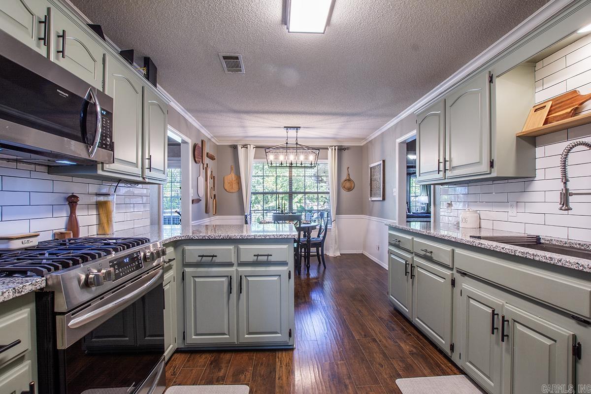 FORREST HILLS - Residential