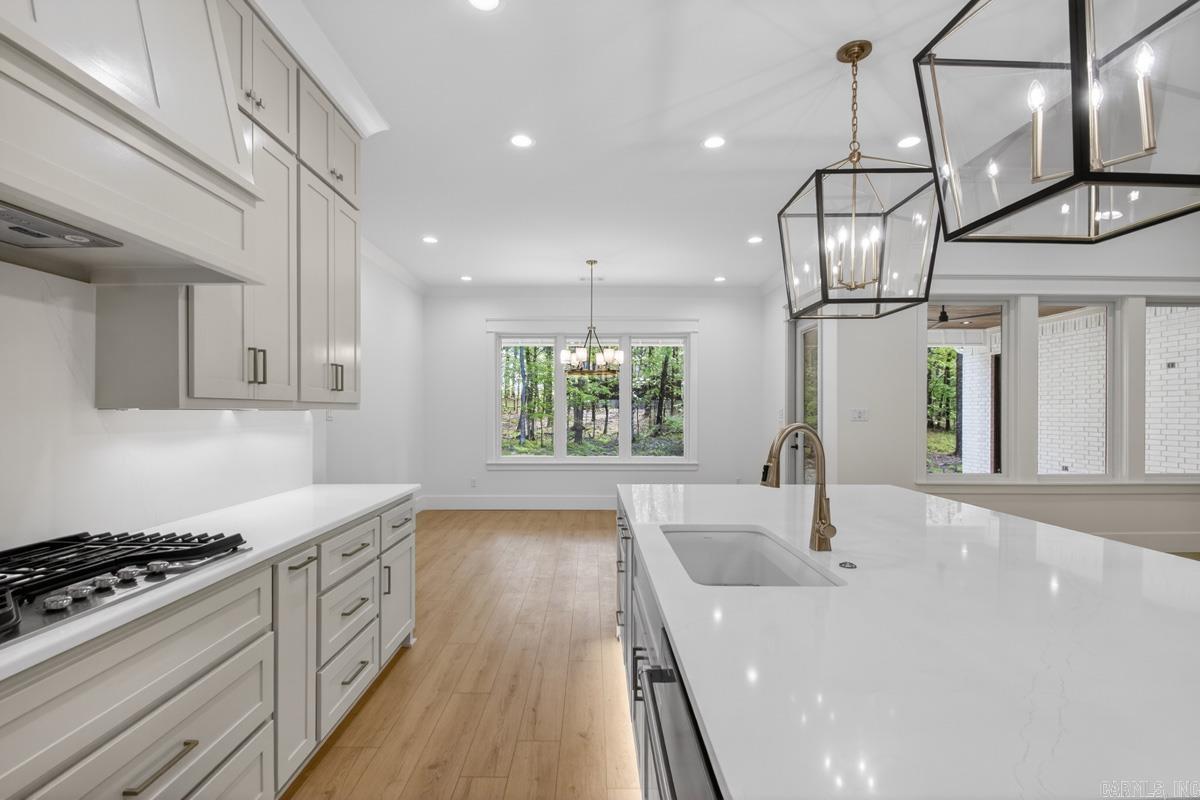 HAZEL OAK - Residential