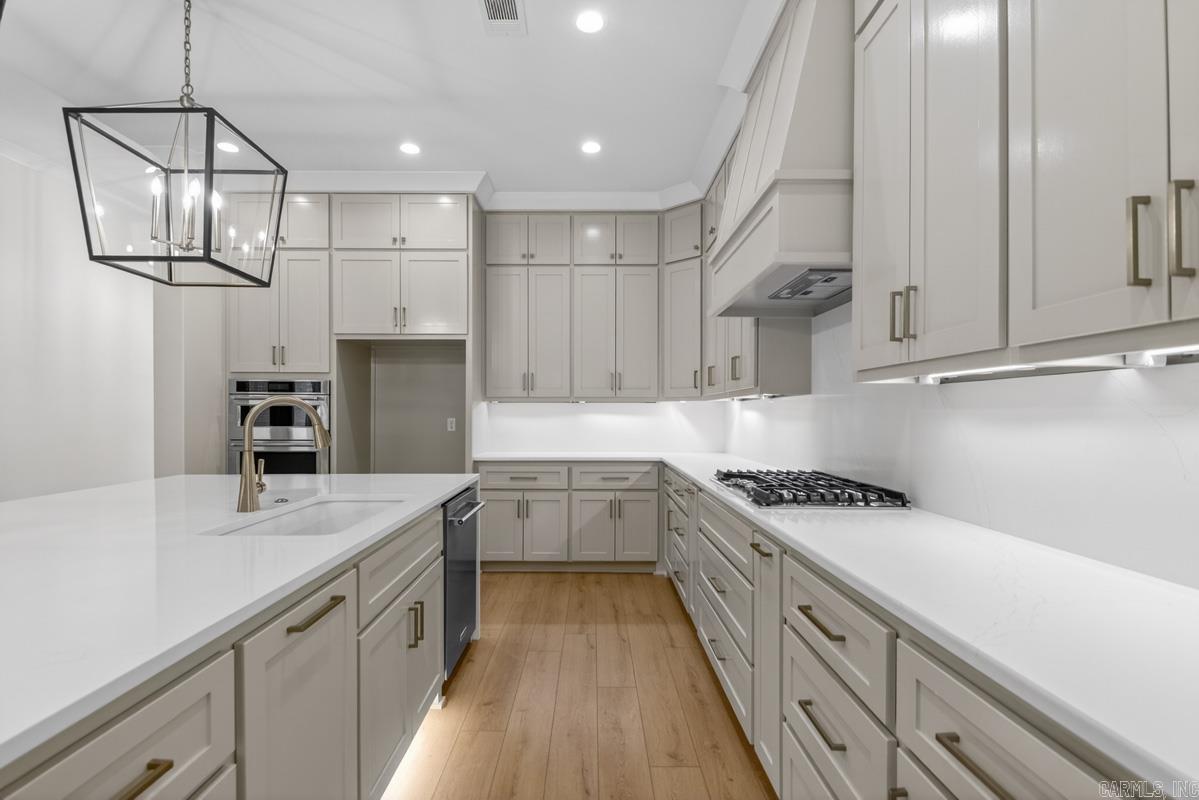 HAZEL OAK - Residential