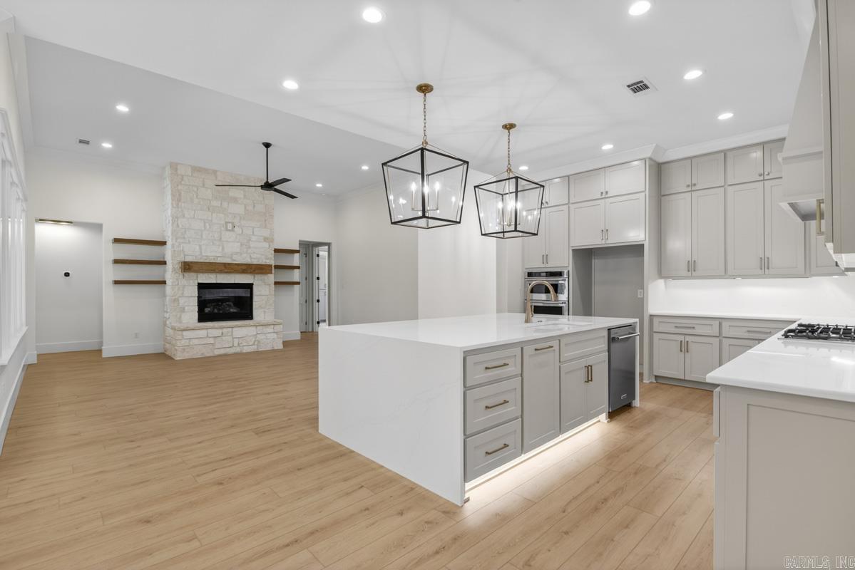 HAZEL OAK - Residential