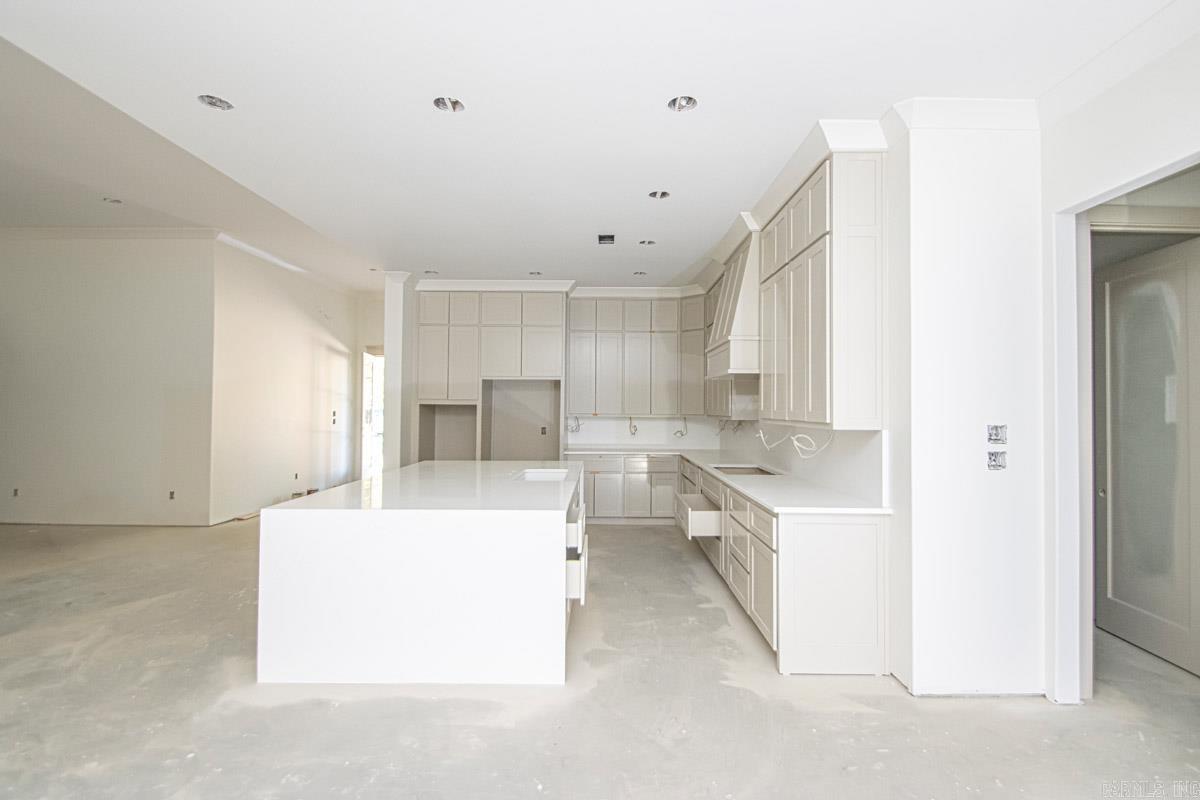 HAZEL OAK - Residential