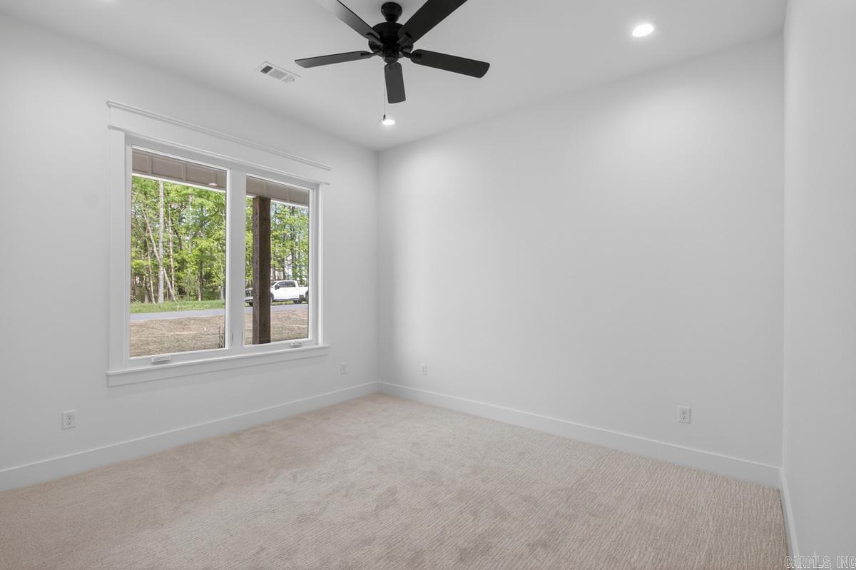 HAZEL OAK - Residential