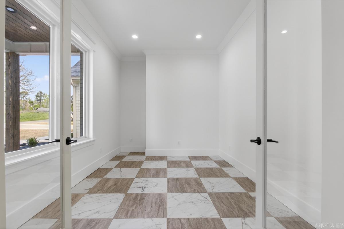 HAZEL OAK - Residential