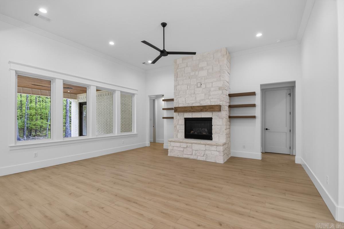 HAZEL OAK - Residential