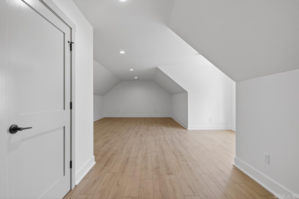 HAZEL OAK - Residential