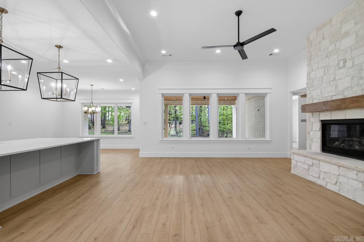 HAZEL OAK - Residential