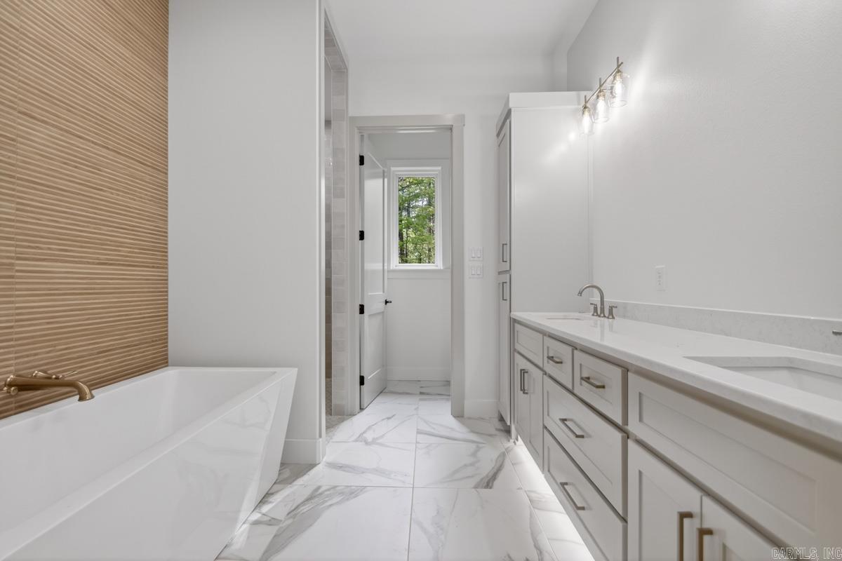 HAZEL OAK - Residential