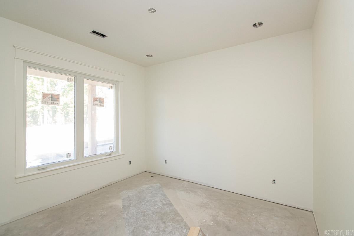 HAZEL OAK - Residential