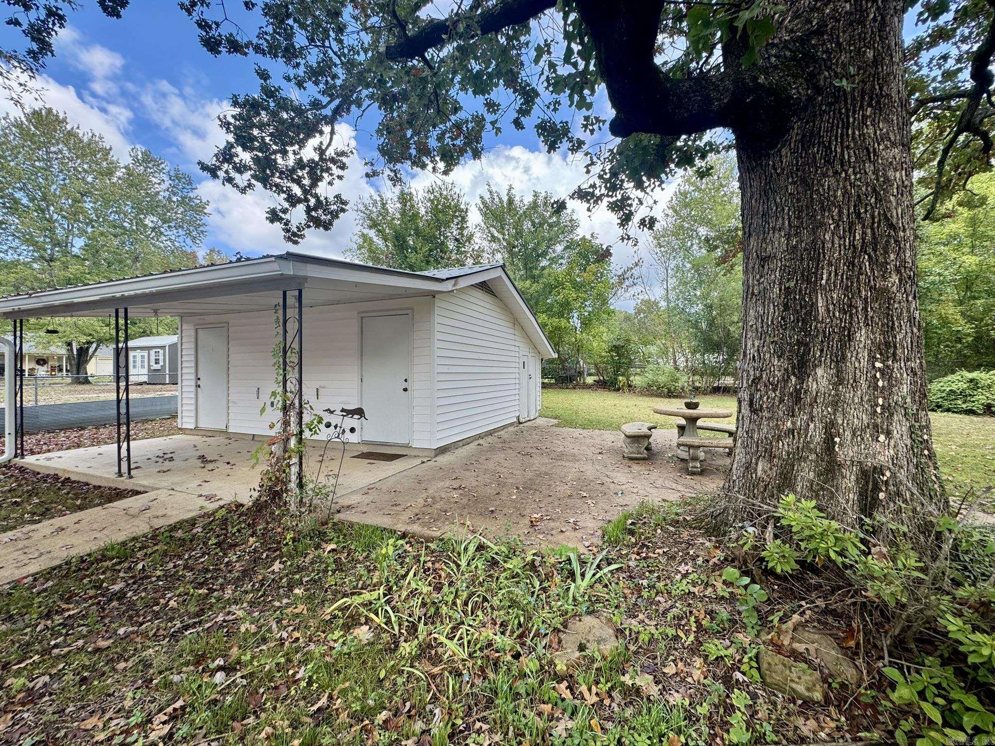 LANCASTER WESTERN - Residential