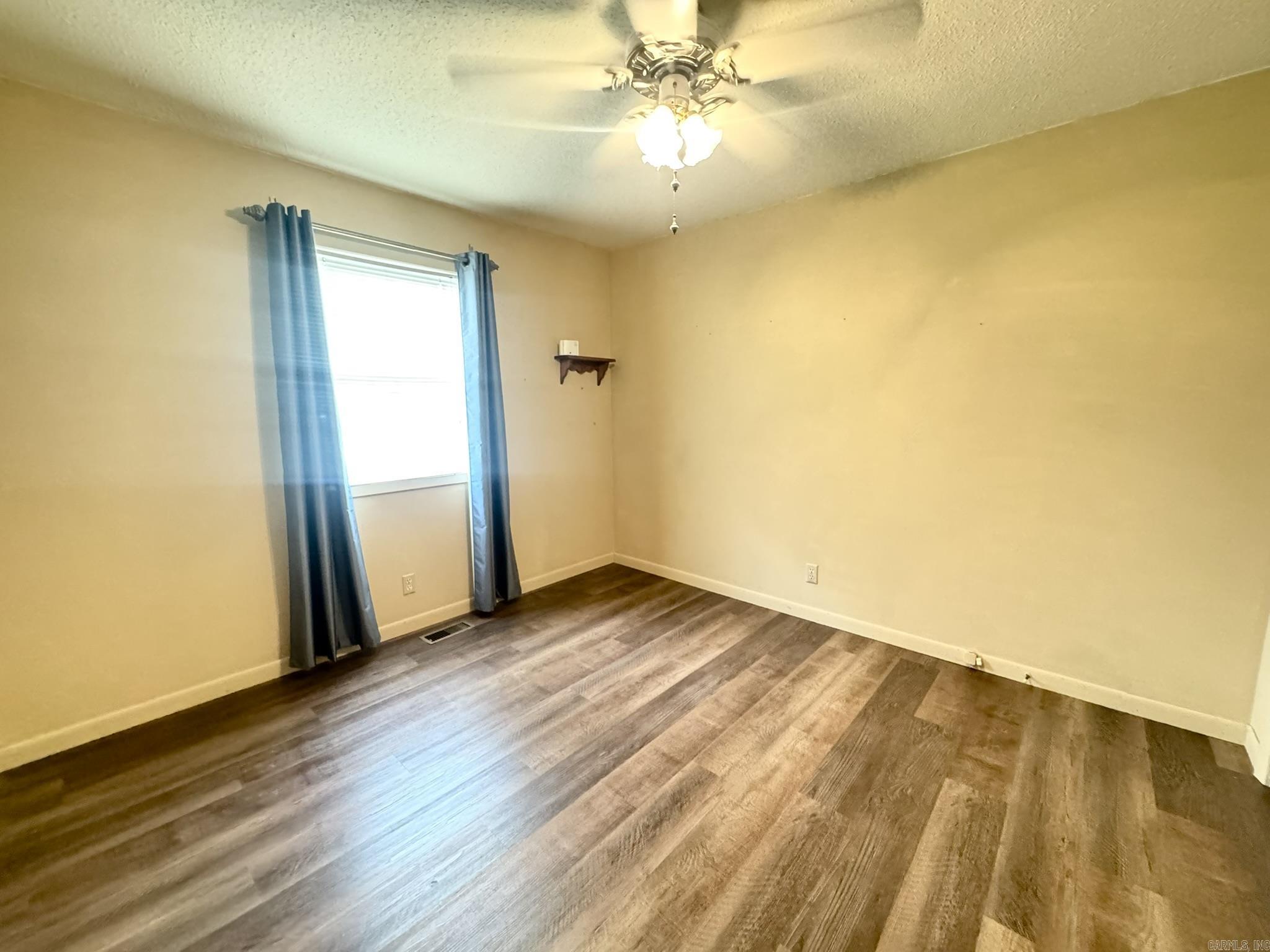 LANCASTER WESTERN - Residential