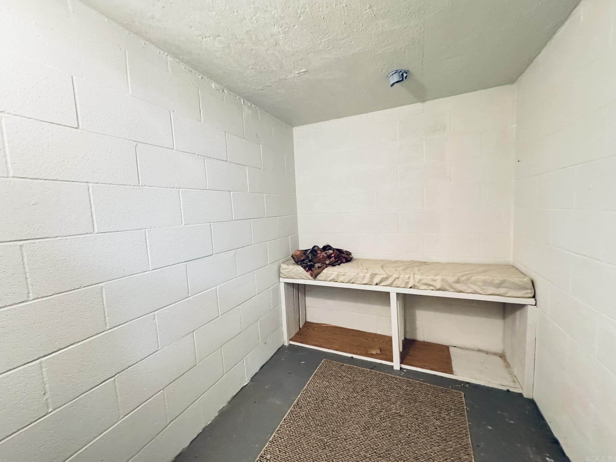 LANCASTER WESTERN - Residential