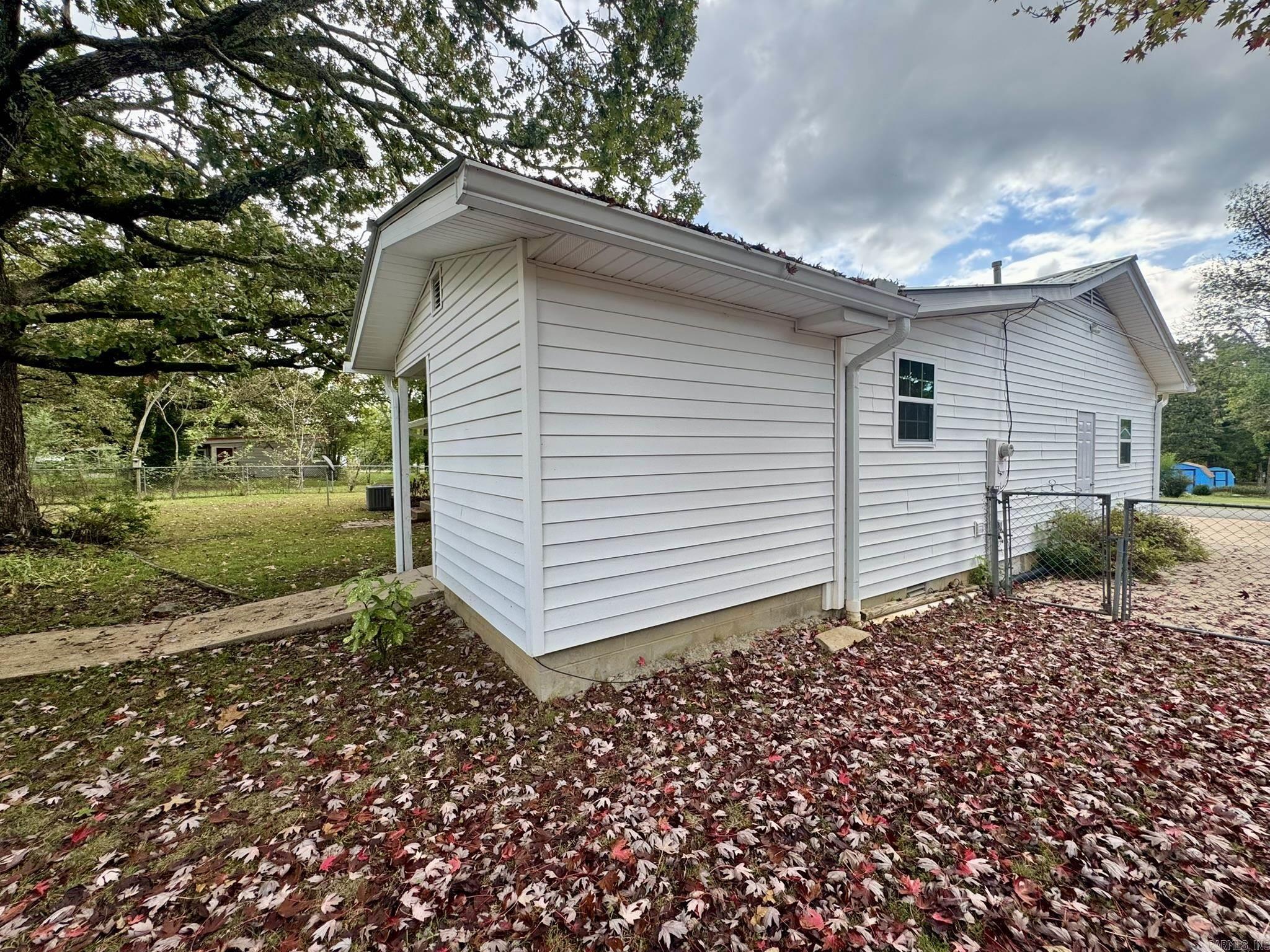 LANCASTER WESTERN - Residential