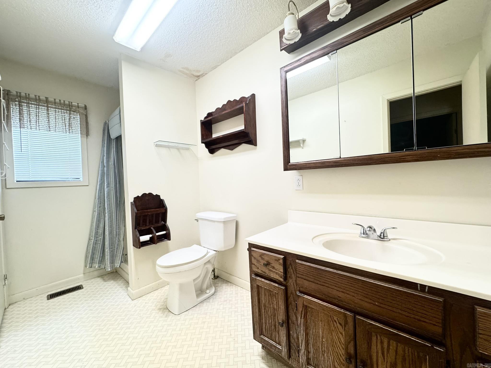 LANCASTER WESTERN - Residential