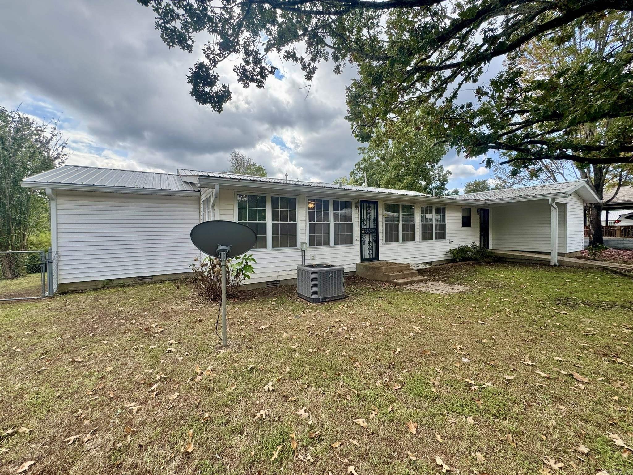 LANCASTER WESTERN - Residential