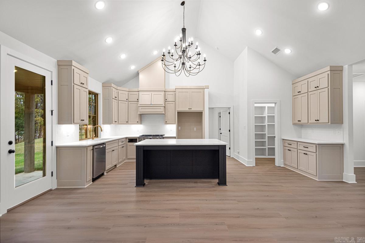 FIELDS OF HURRICANE LAKE ESTATES - Residential