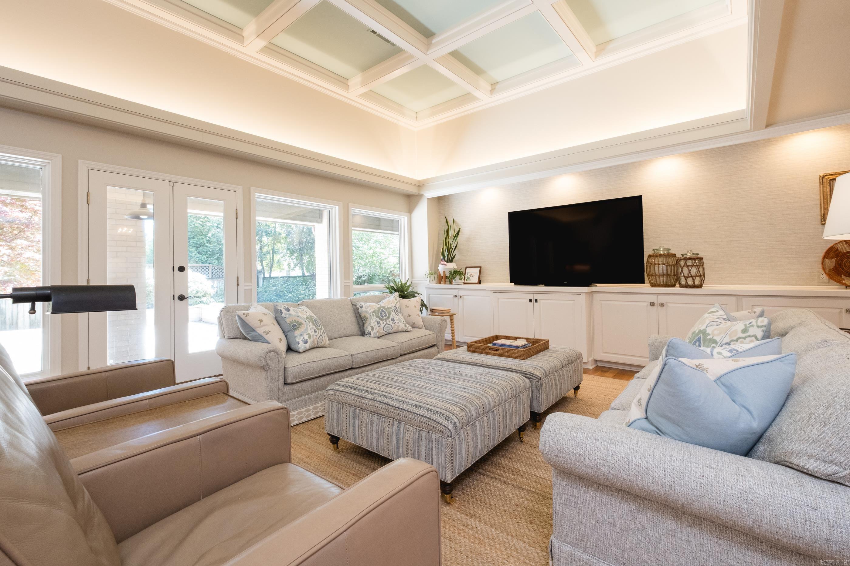 CHENAL VALLEY CHENAL CIRCLE - Residential