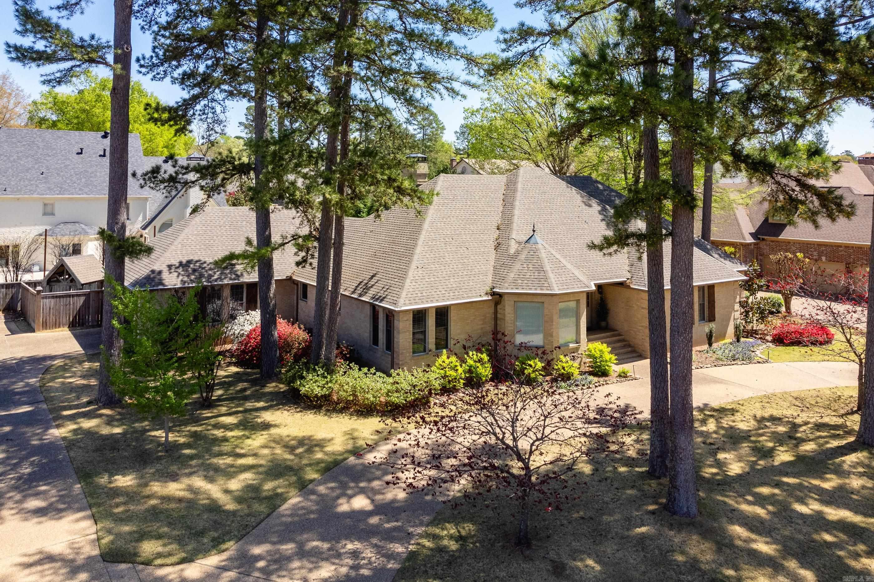 CHENAL VALLEY CHENAL CIRCLE - Residential