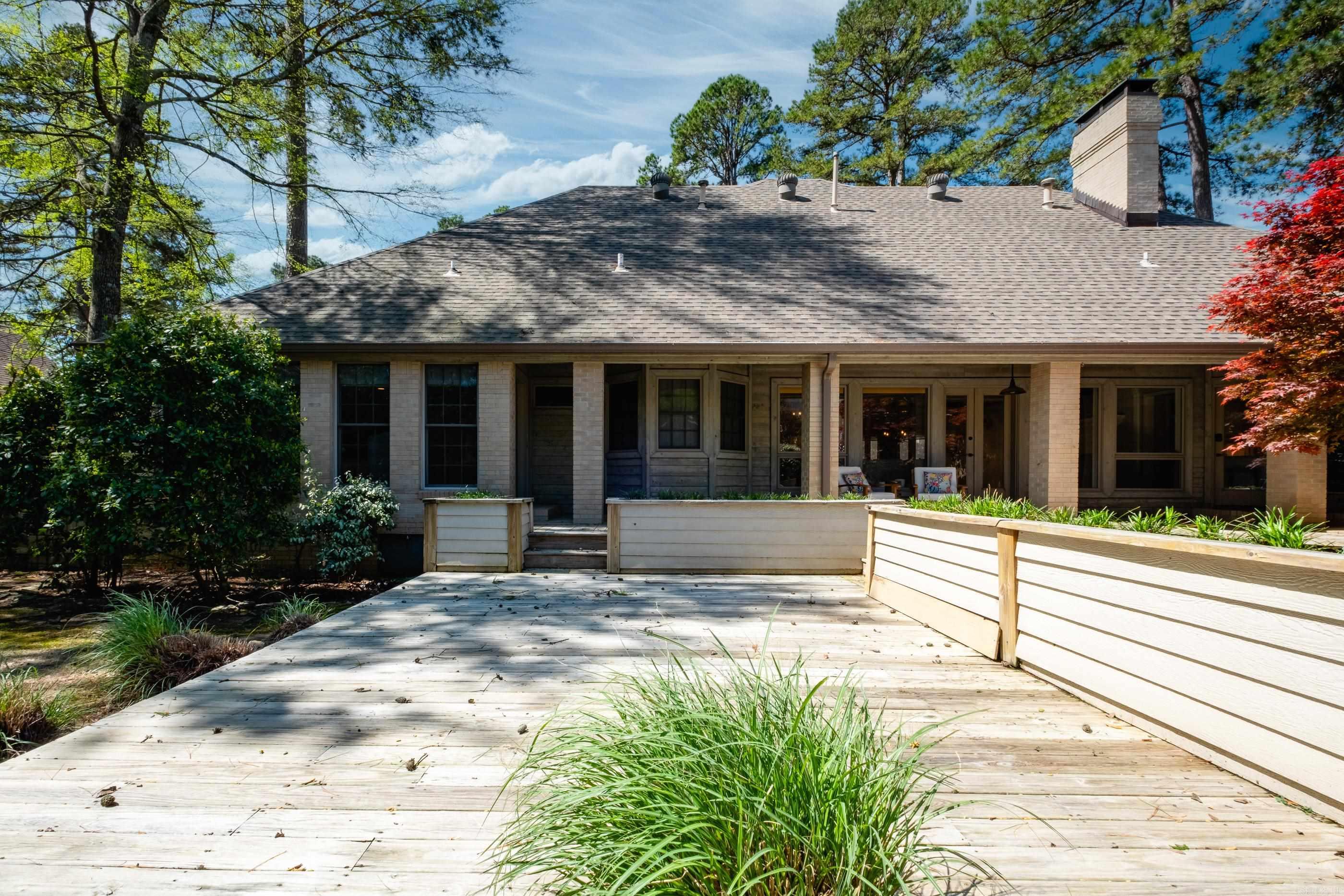 CHENAL VALLEY CHENAL CIRCLE - Residential