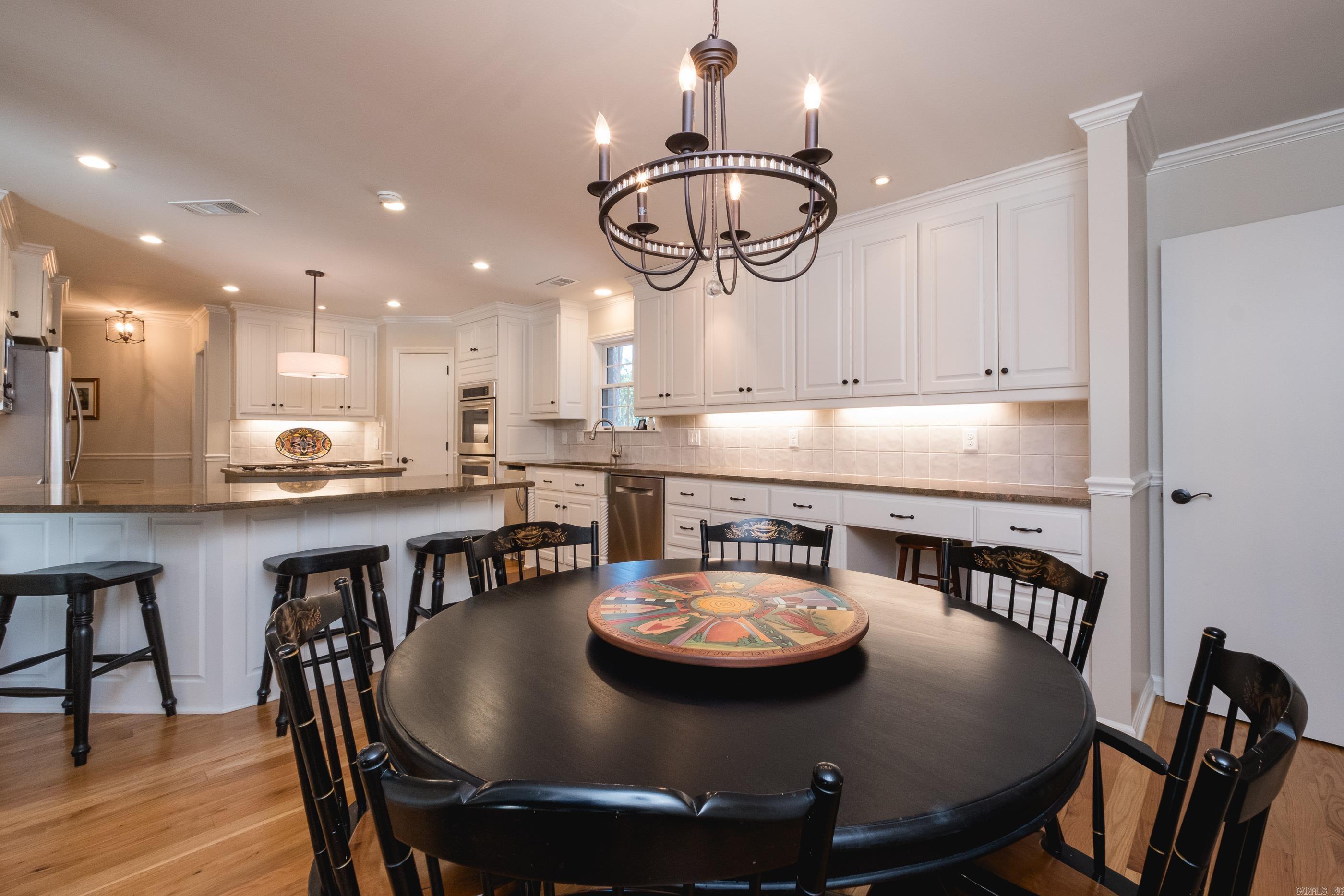 CHENAL VALLEY CHENAL CIRCLE - Residential