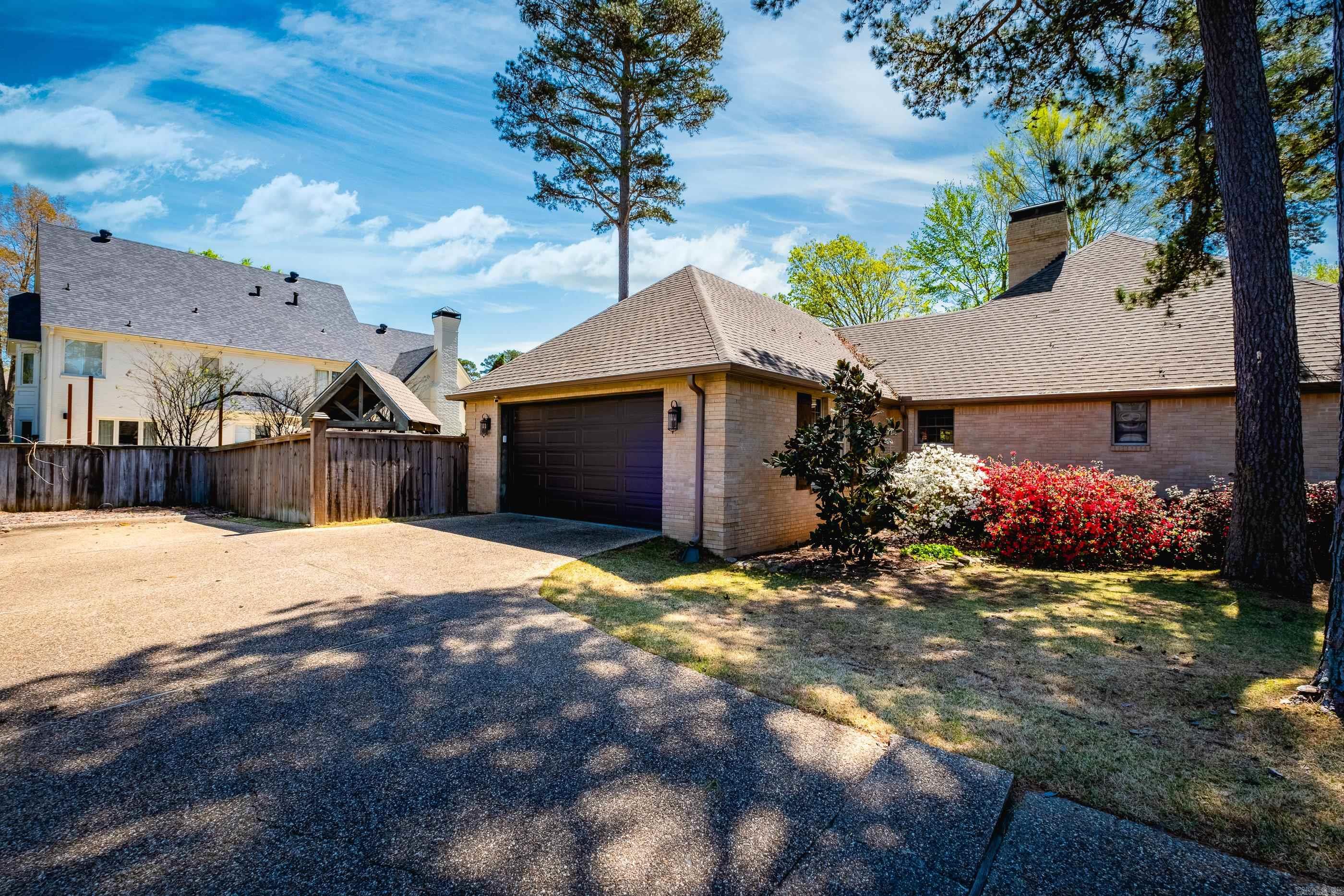 CHENAL VALLEY CHENAL CIRCLE - Residential