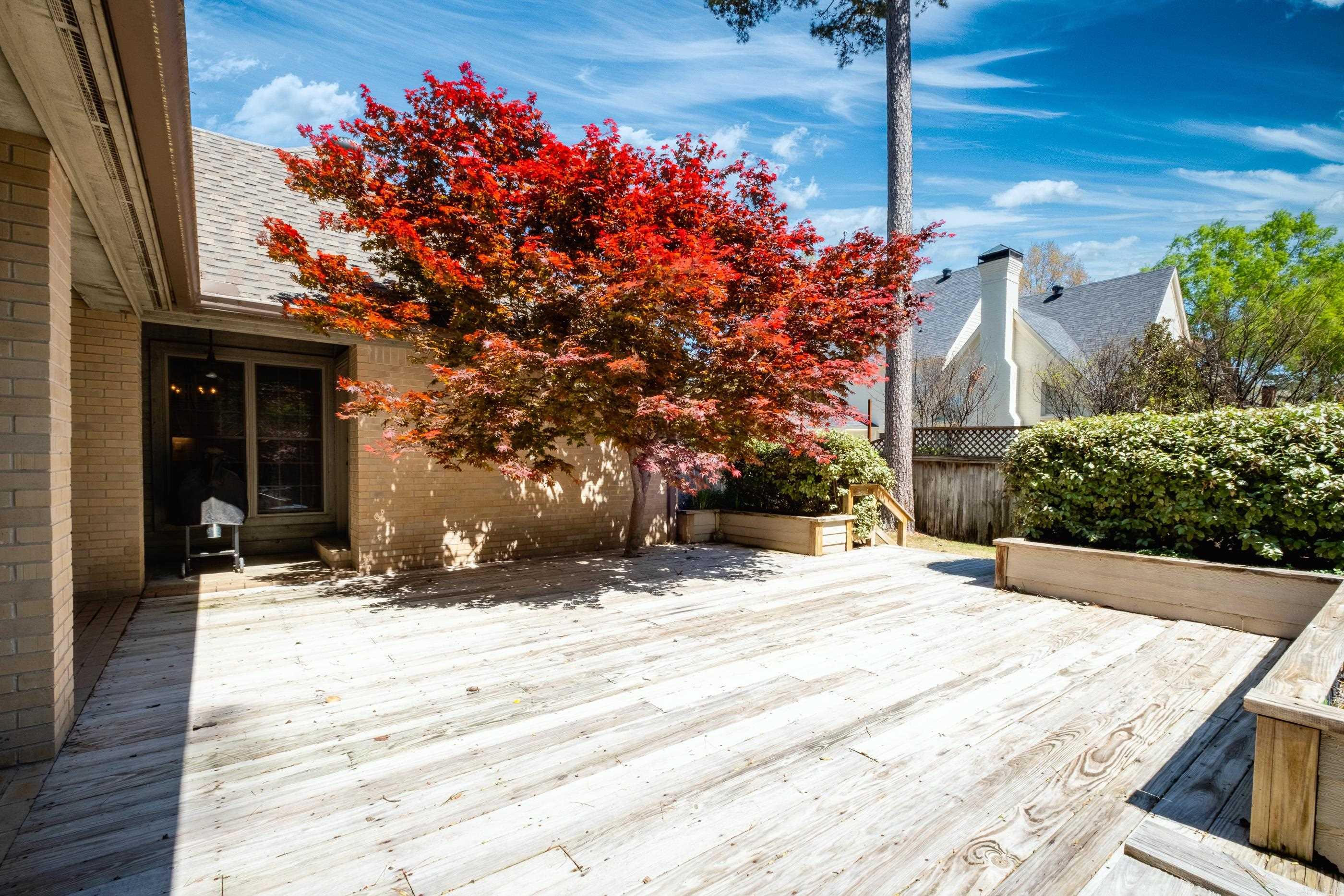 CHENAL VALLEY CHENAL CIRCLE - Residential