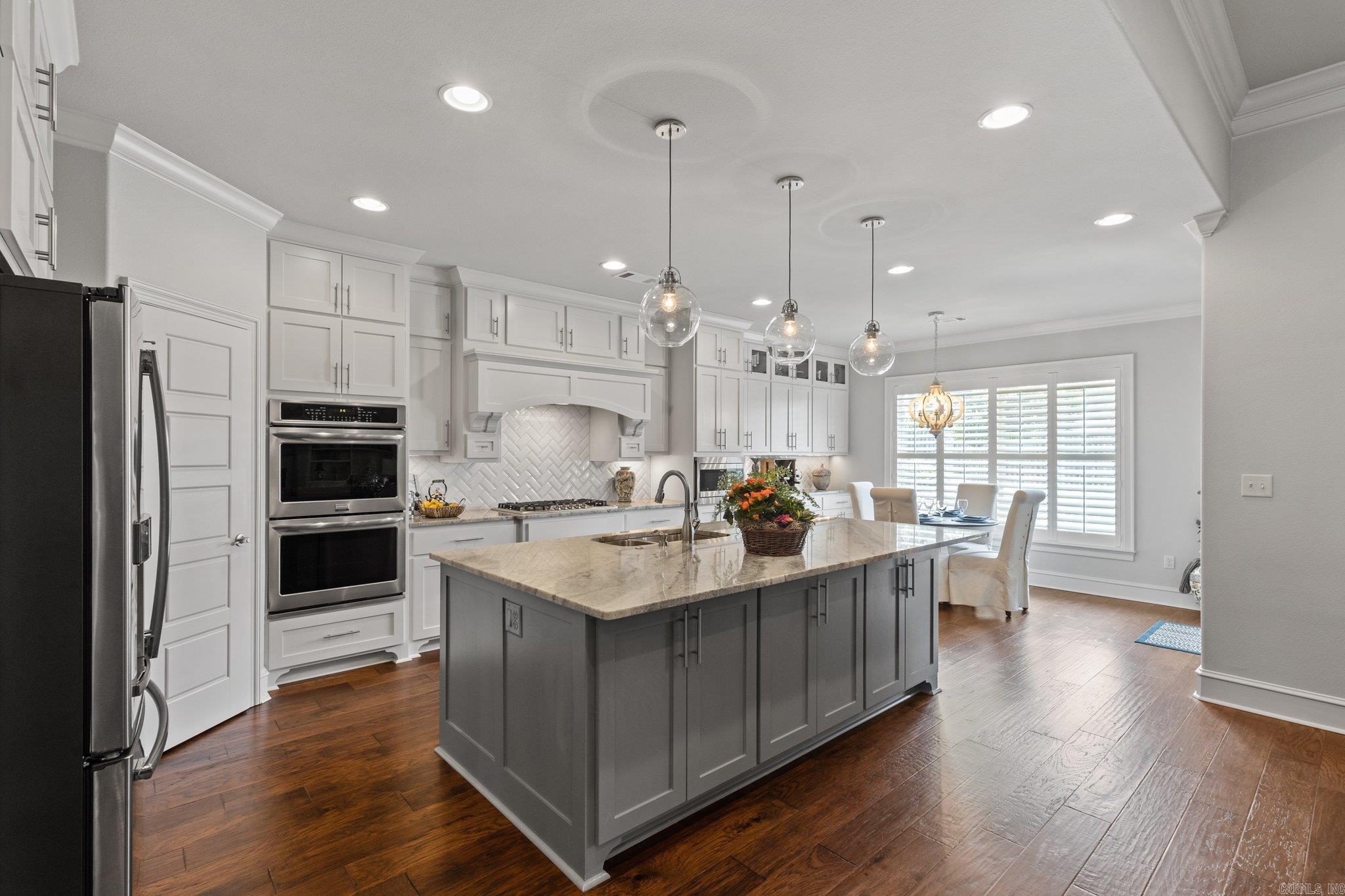 CHENAL VALLEY "MIRABEL COURT" - Residential