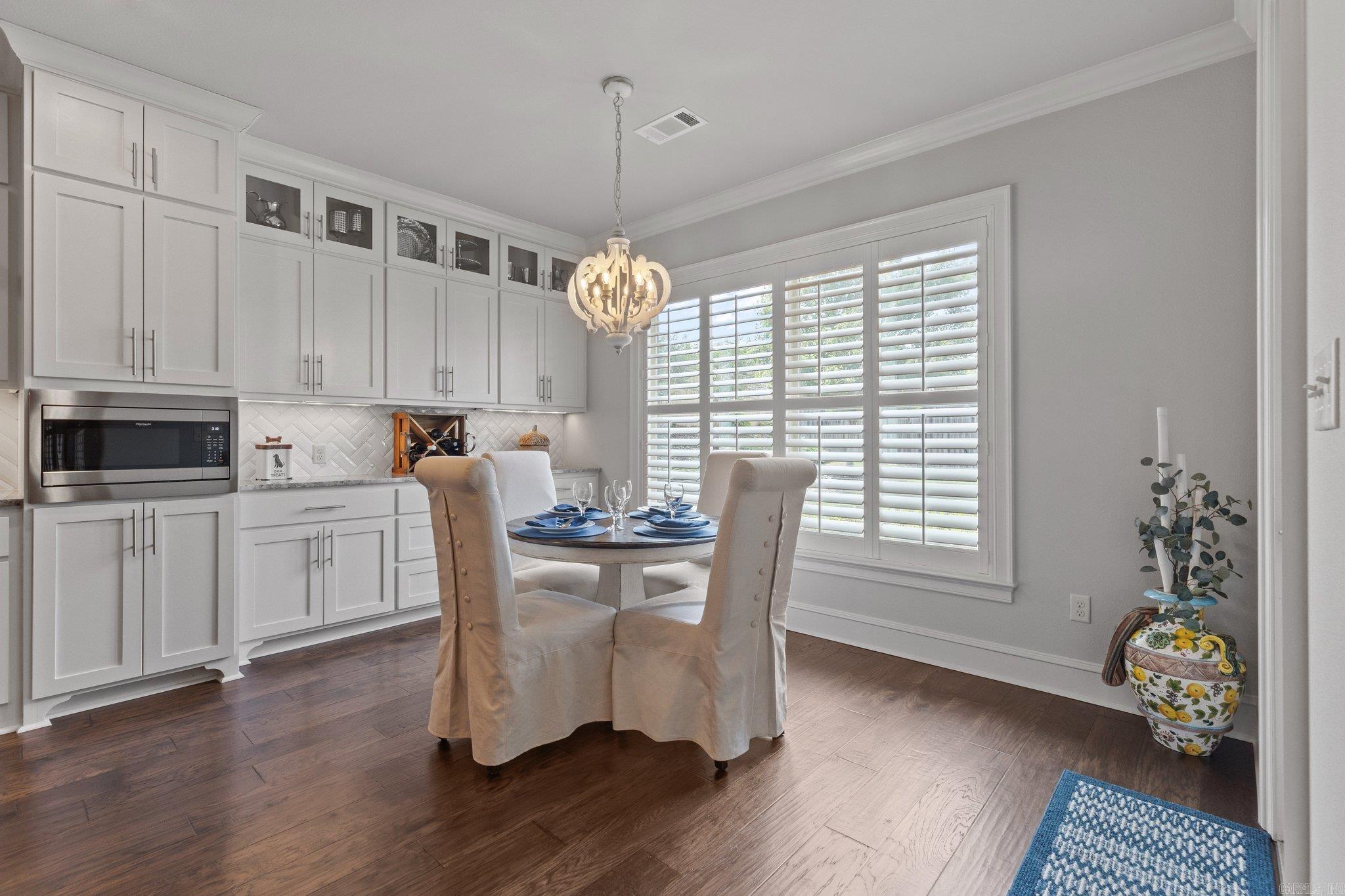 CHENAL VALLEY "MIRABEL COURT" - Residential