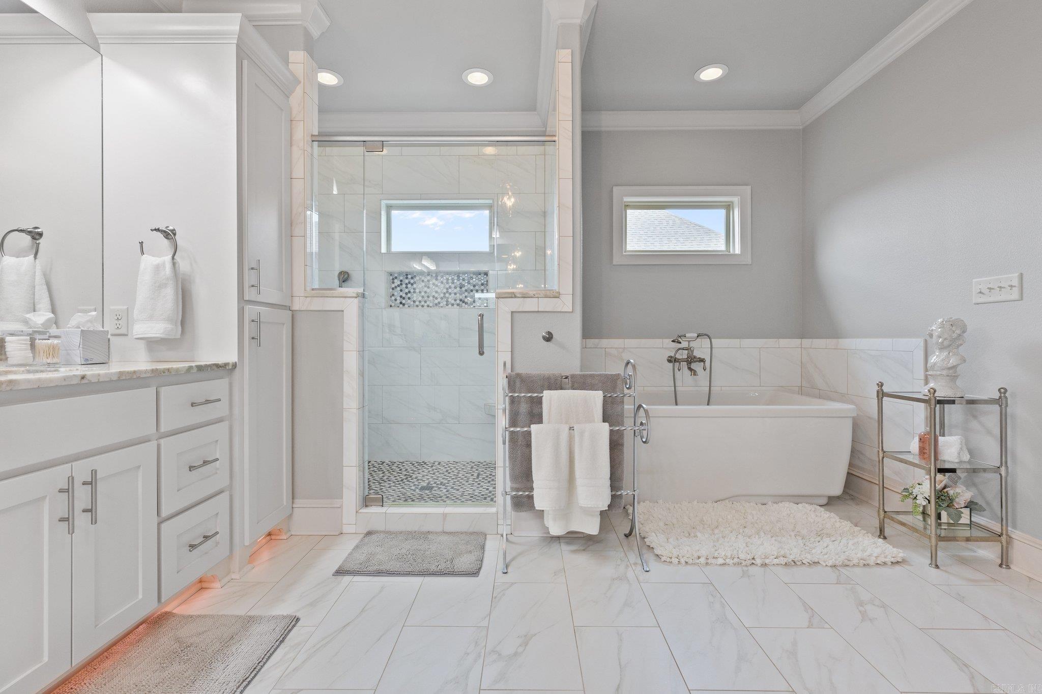 CHENAL VALLEY "MIRABEL COURT" - Residential