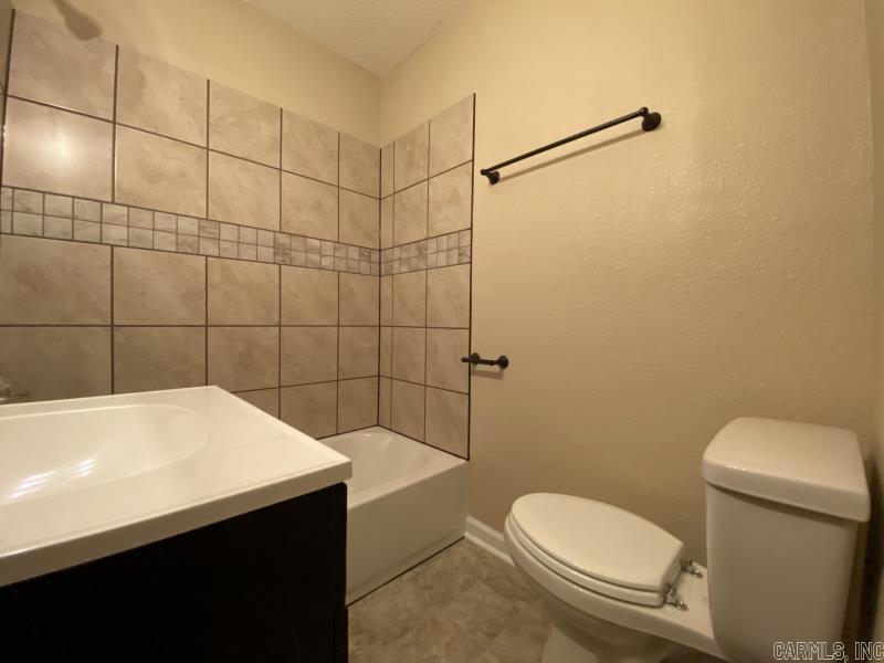 CUNNINGHAMS - Residential