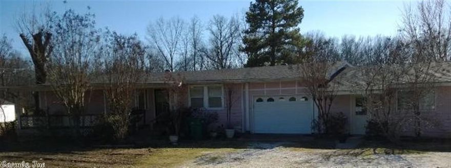 Separate laundry room,Formal Dining. REO PROPERTY-BANK OWNED. PROPERTY SOLD AS IS. The Listing Broker & Seller assume no responsibility & make no guarantees, warranties or representations as to accuracy of the property information or photographs. Buyer to turn on Utilities for INSPECTIONS.