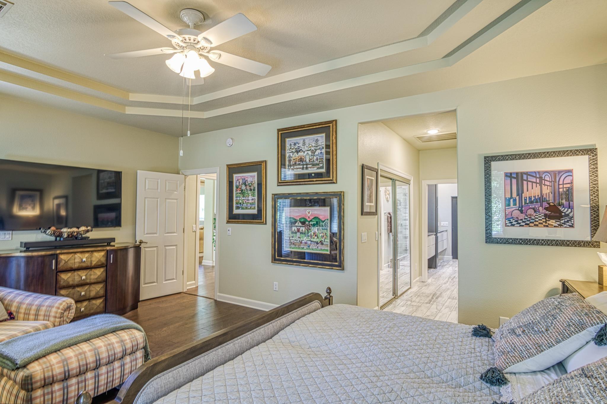 ISABELLA COURTS - Residential