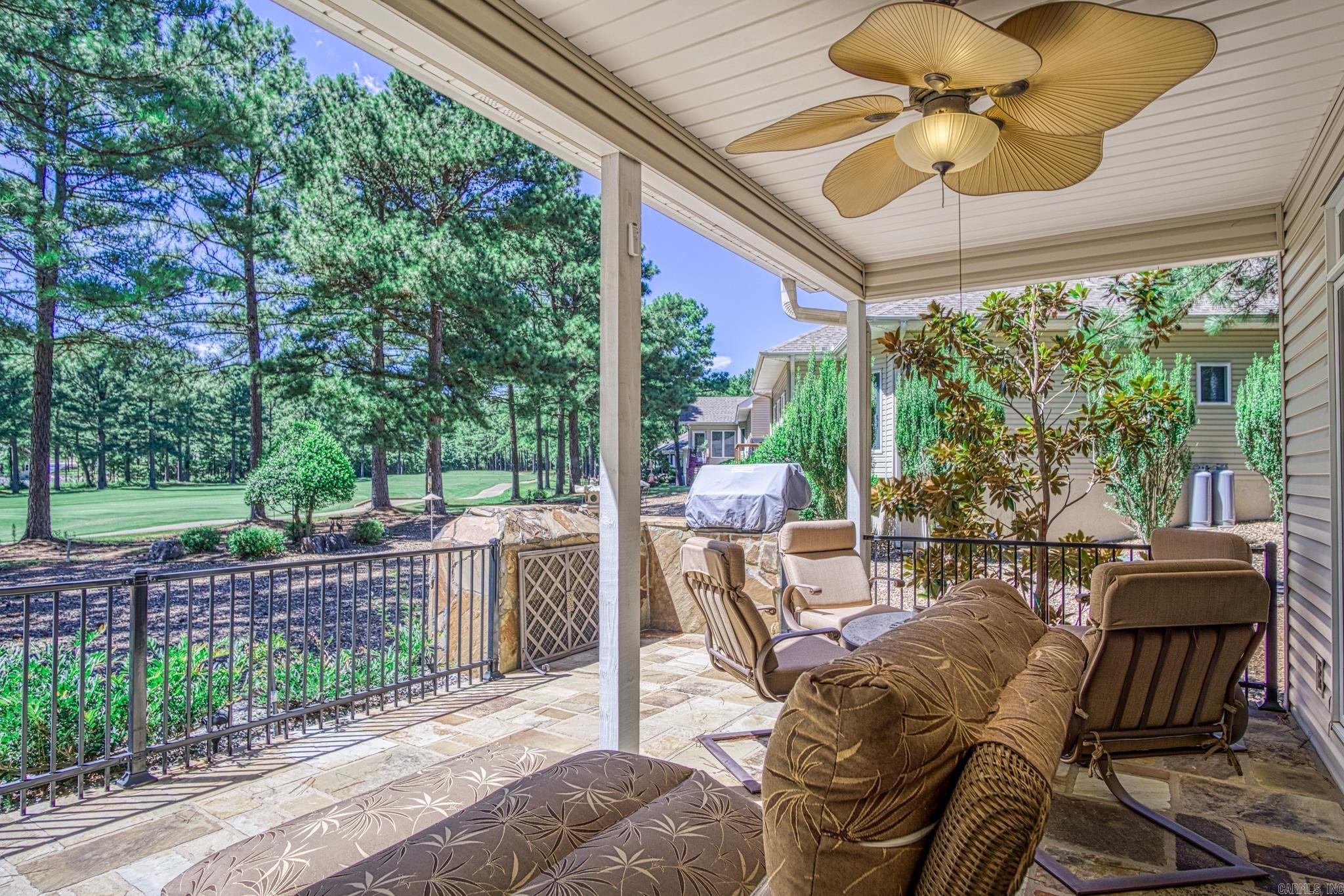 ISABELLA COURTS - Residential