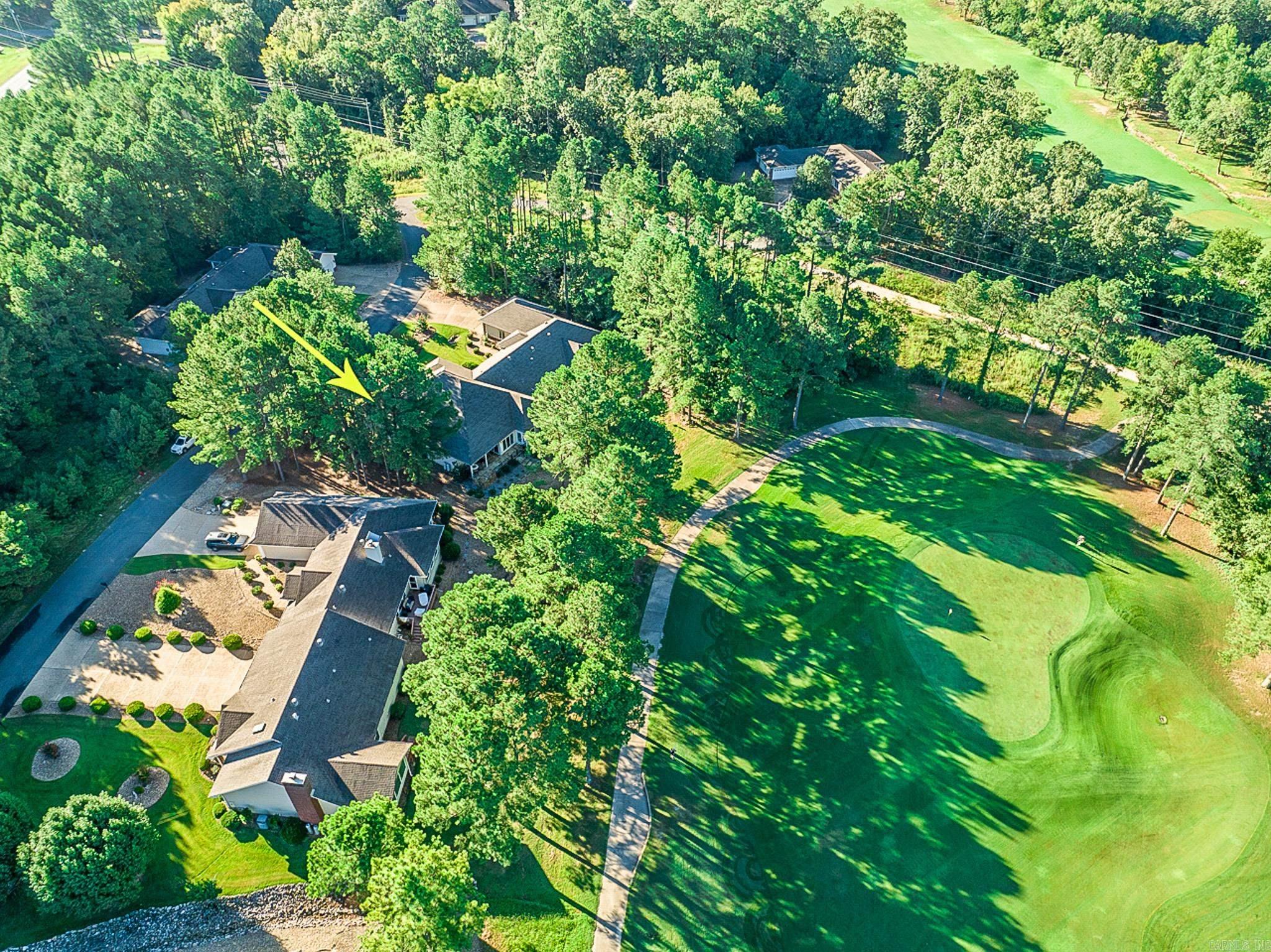 ISABELLA COURTS - Residential