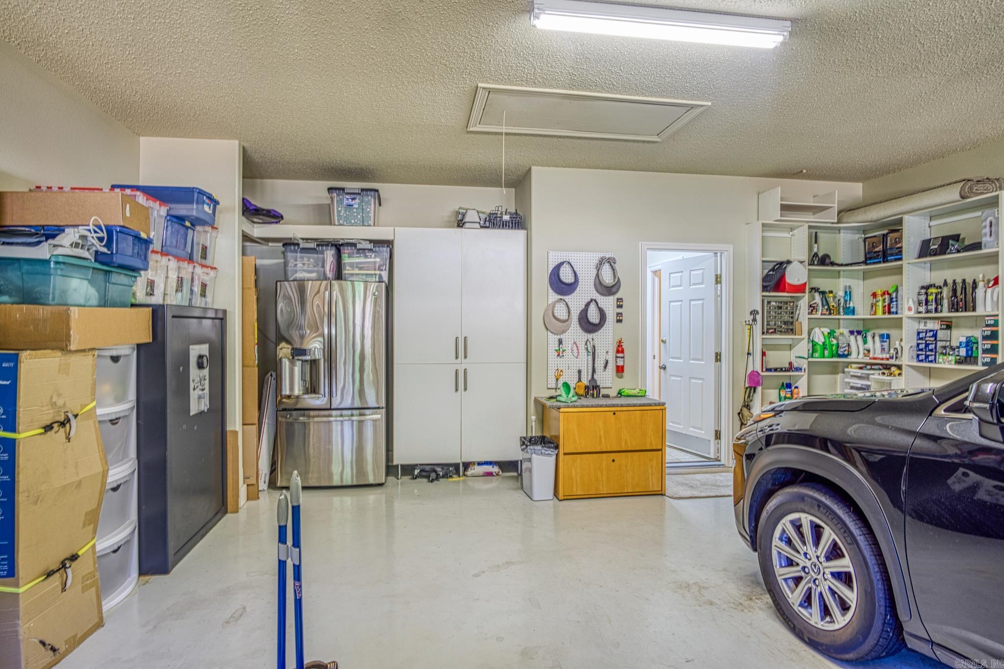 ISABELLA COURTS - Residential