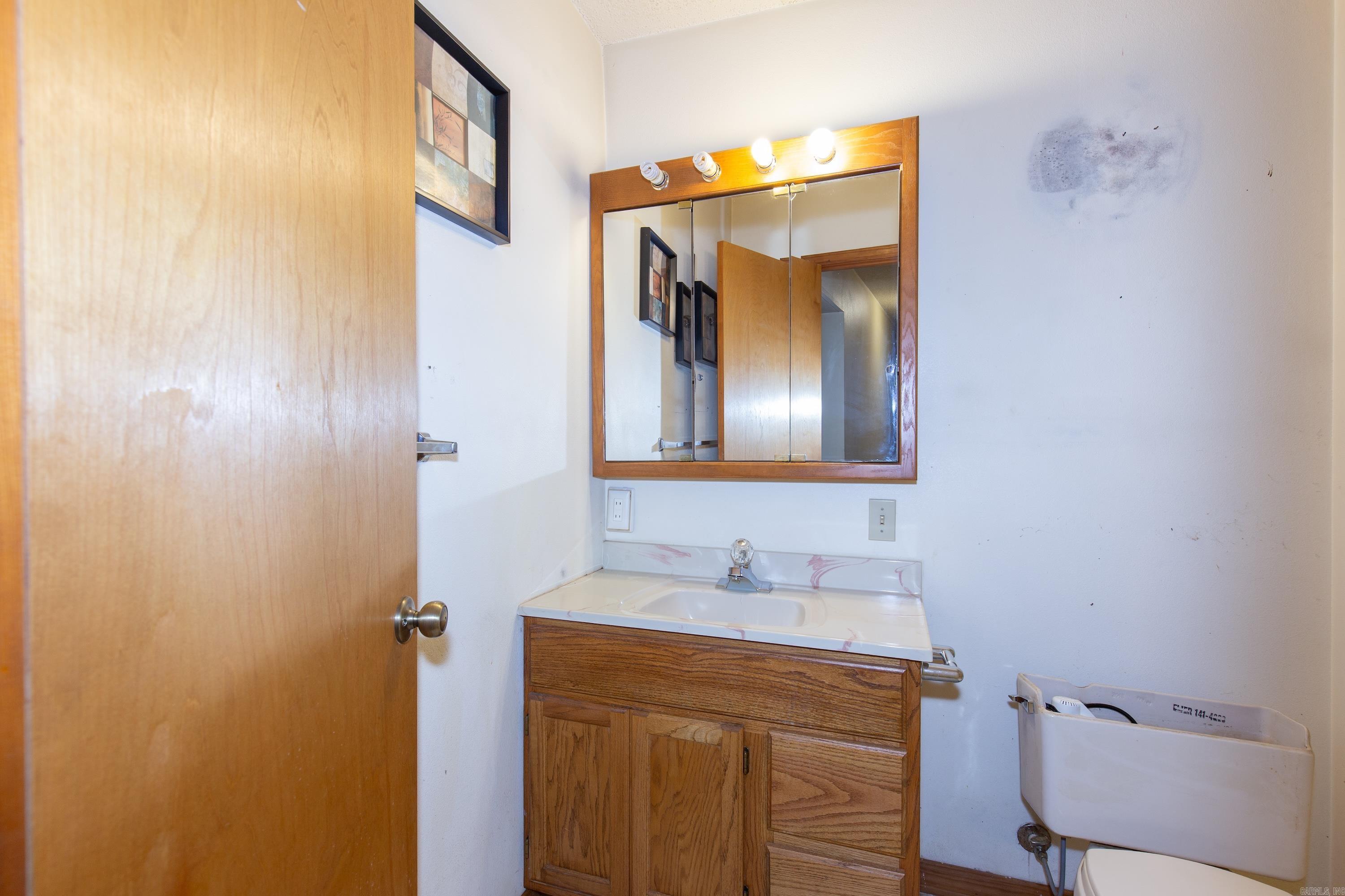 HENRYS EST TO JACK - Residential