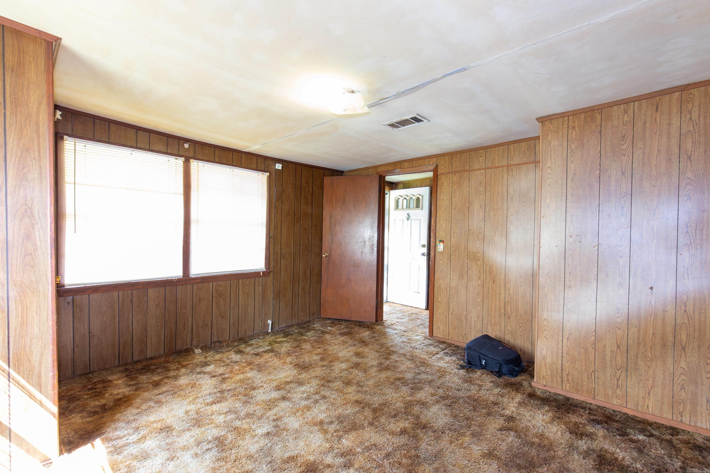 HENRYS EST TO JACK - Residential