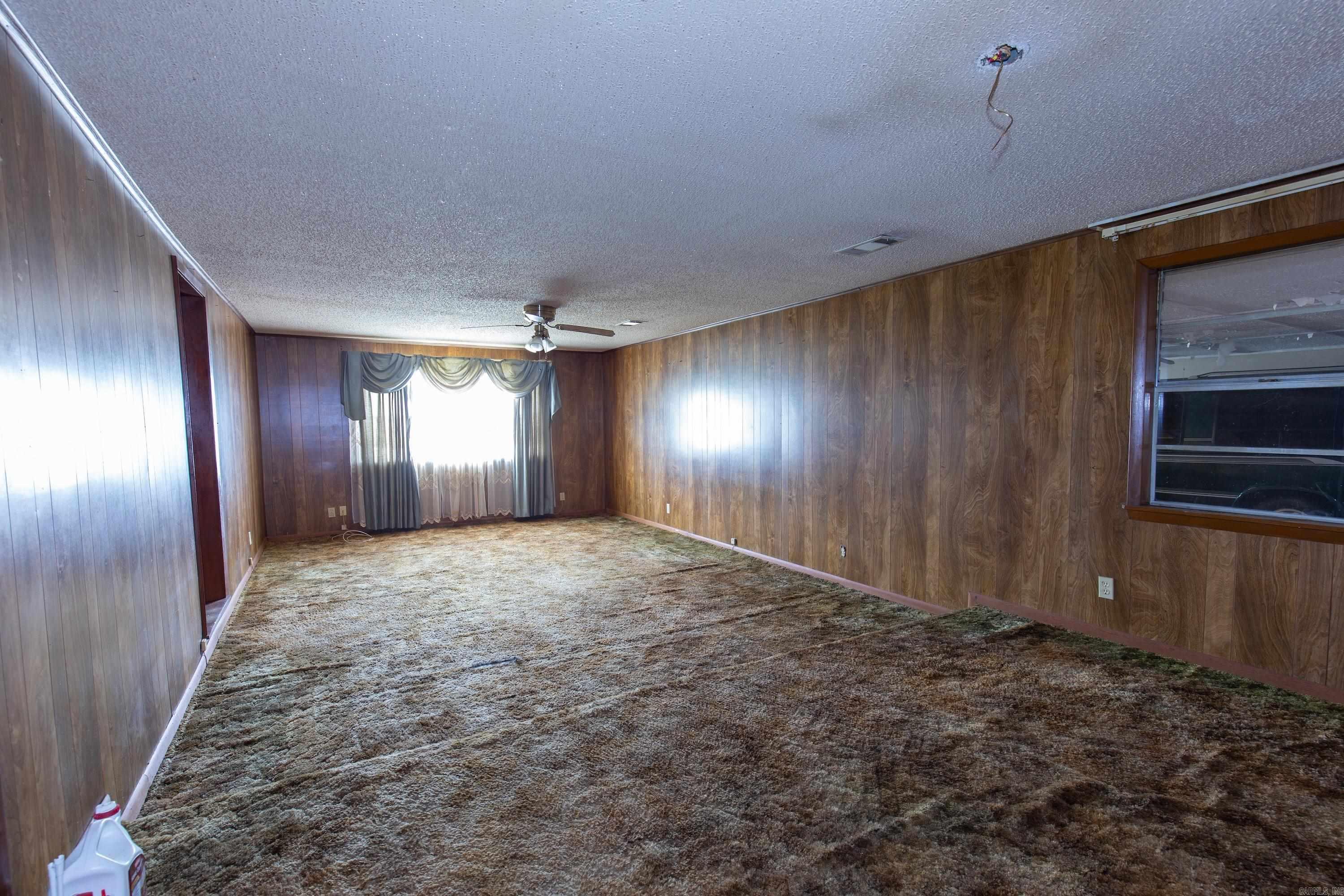 HENRYS EST TO JACK - Residential