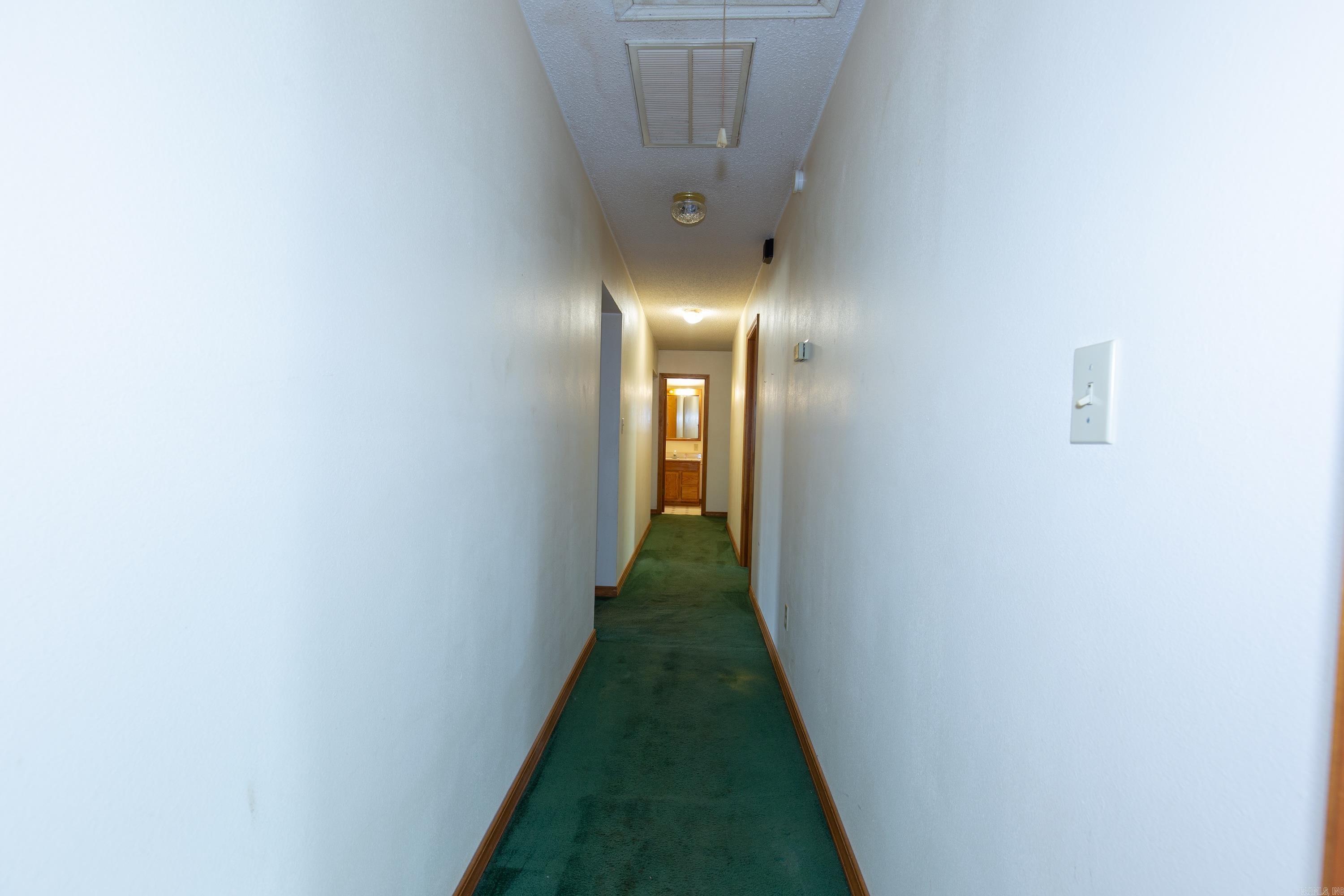 HENRYS EST TO JACK - Residential