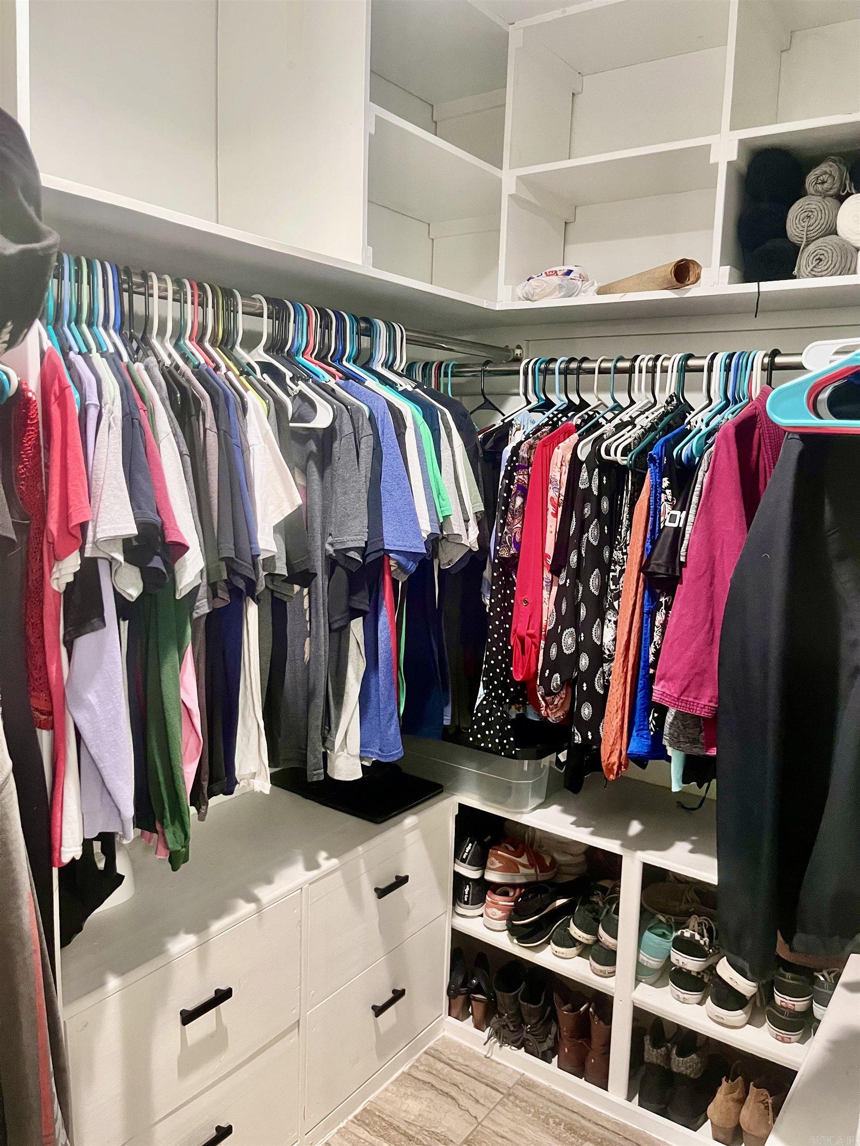 BROOKN RIDGE - Residential