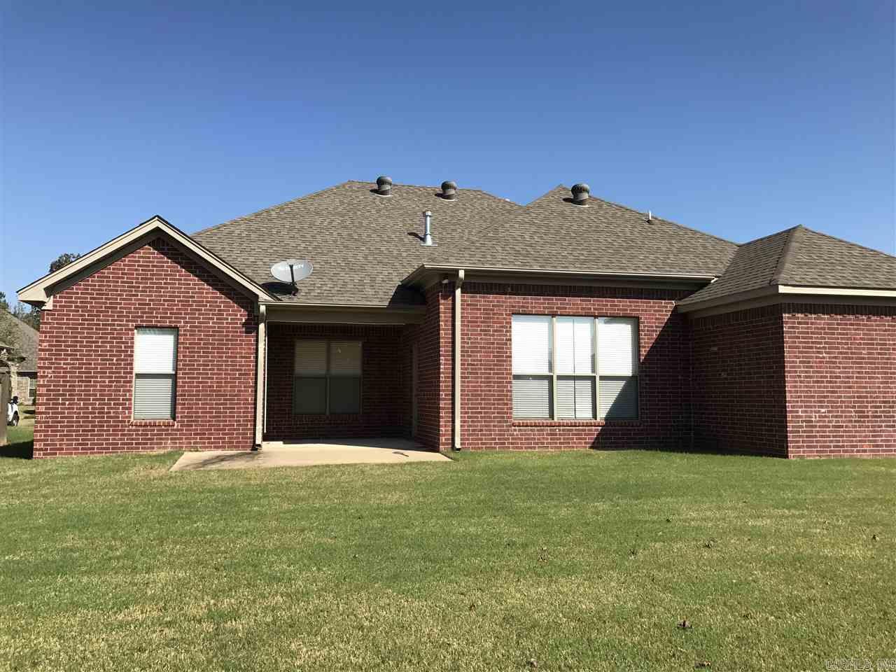 COUNTRY CLUB OF ARK THE - Residential Lease