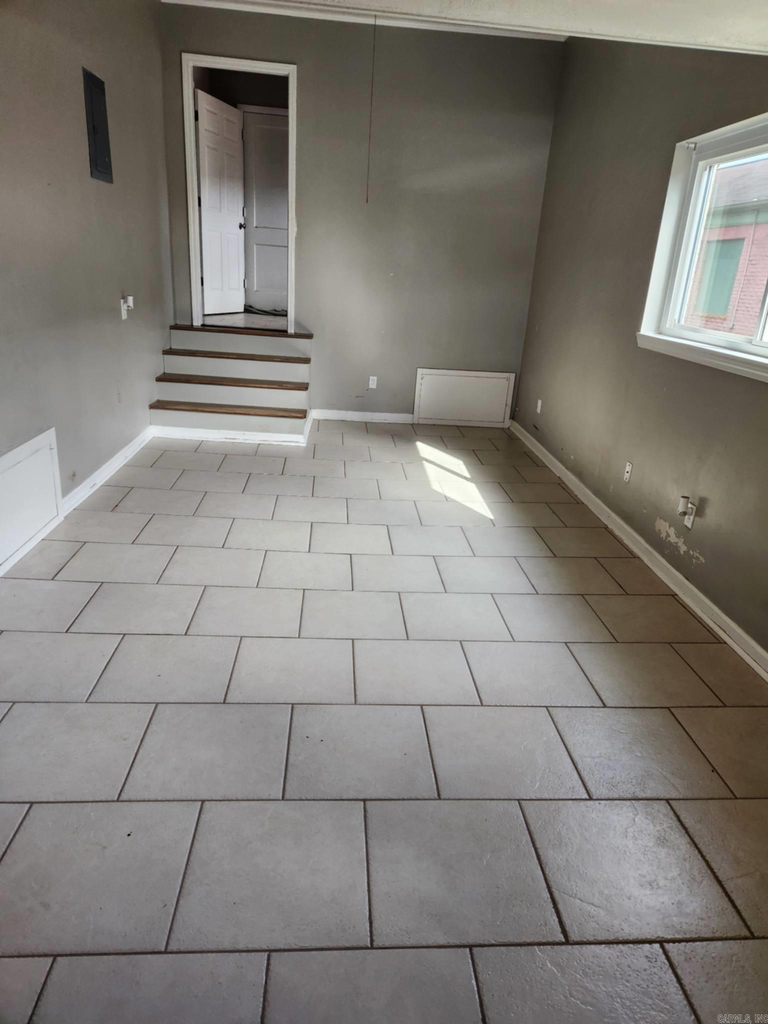 TROUTT - Residential