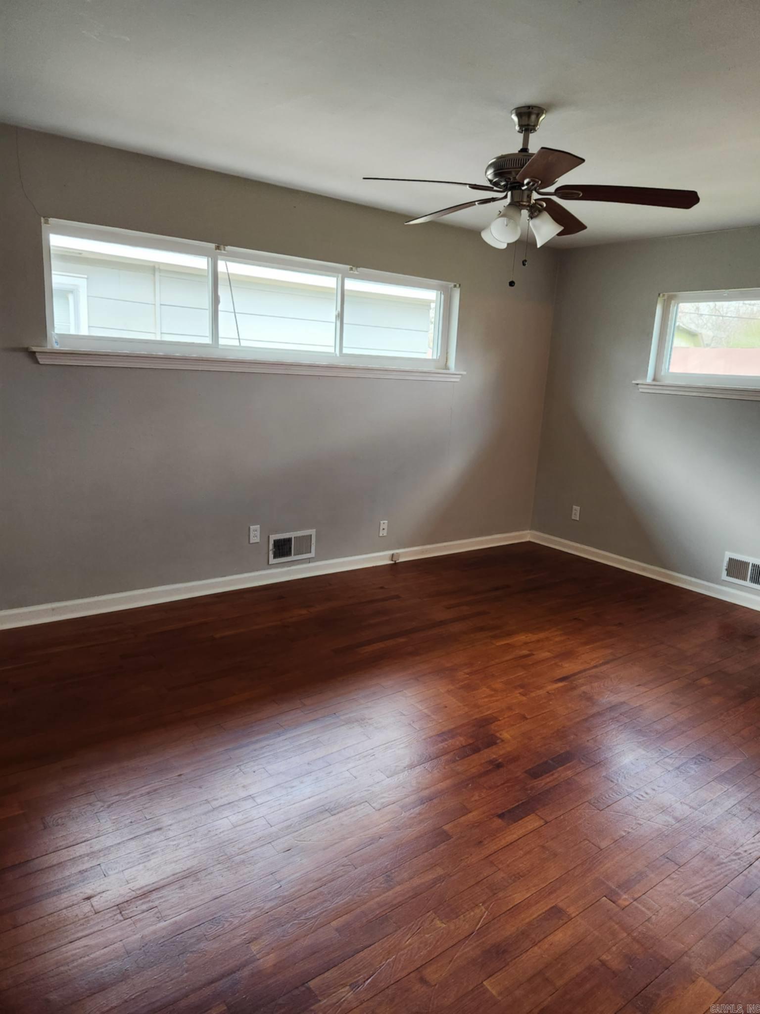 TROUTT - Residential